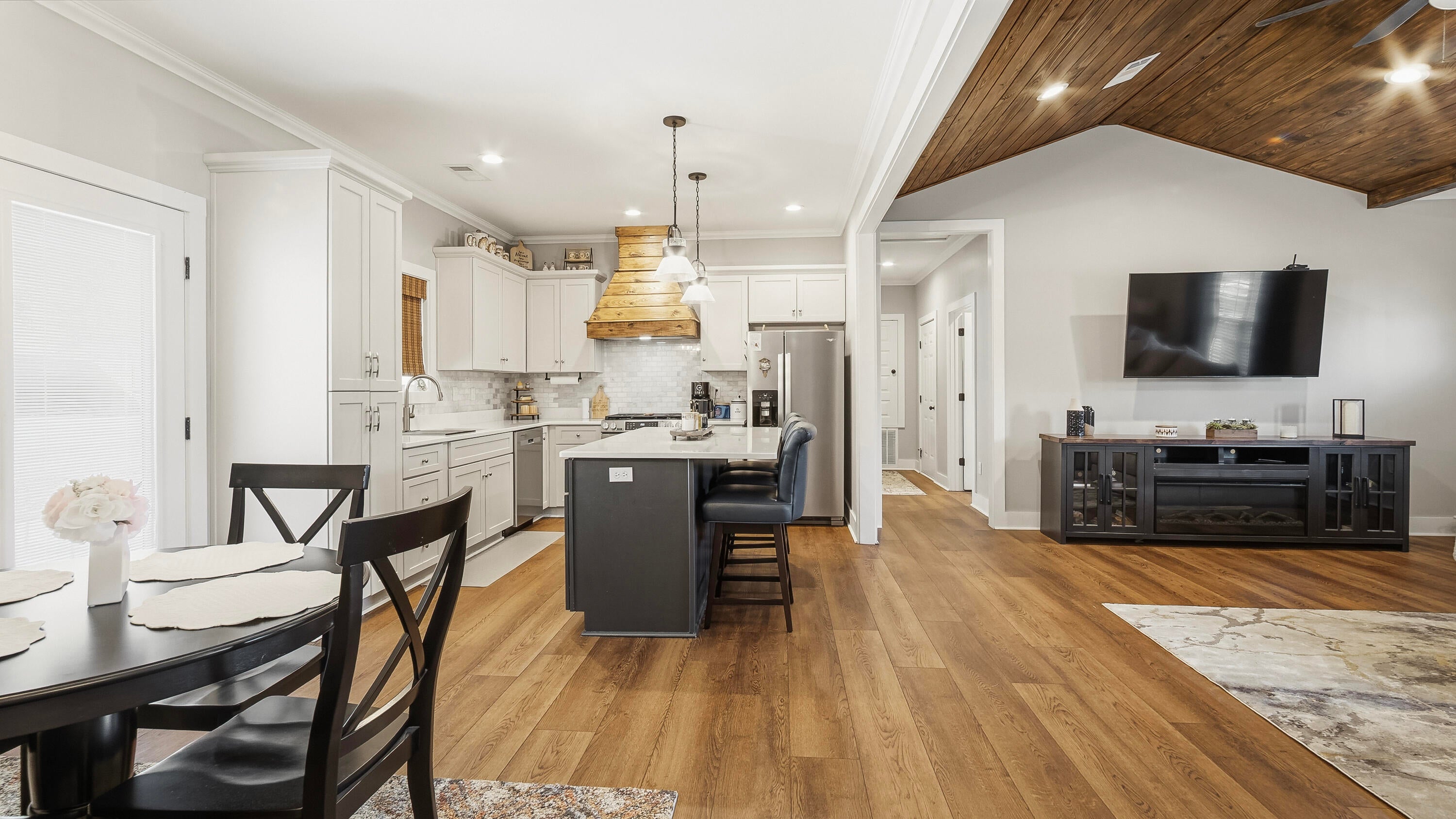 Adams Sub - 1st Add - Residential