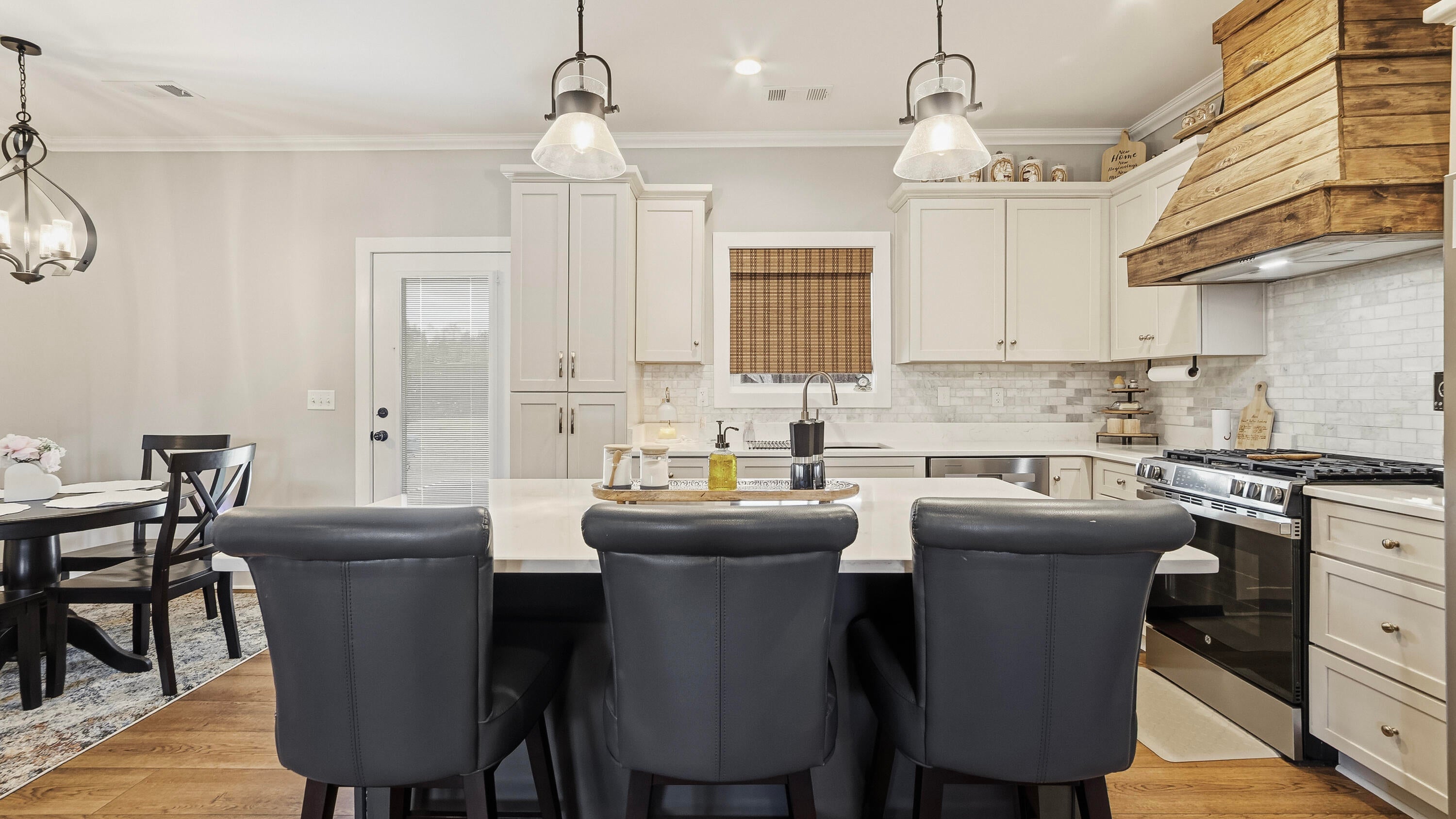 Adams Sub - 1st Add - Residential