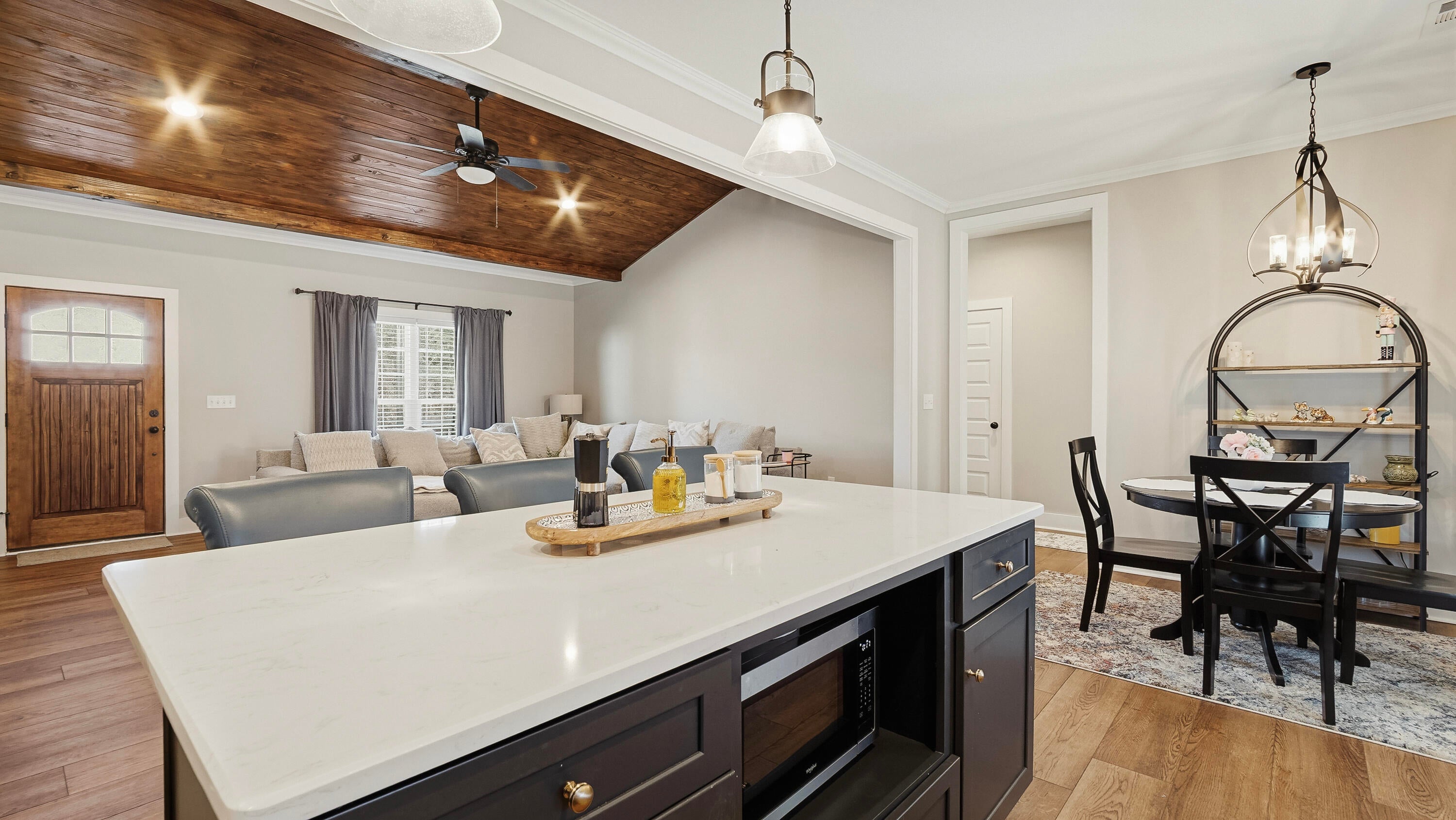 Adams Sub - 1st Add - Residential