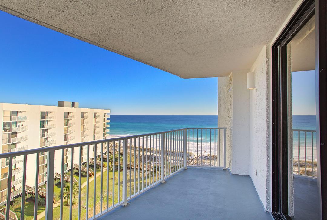 MAINSAIL CONDO PH 5 - Residential