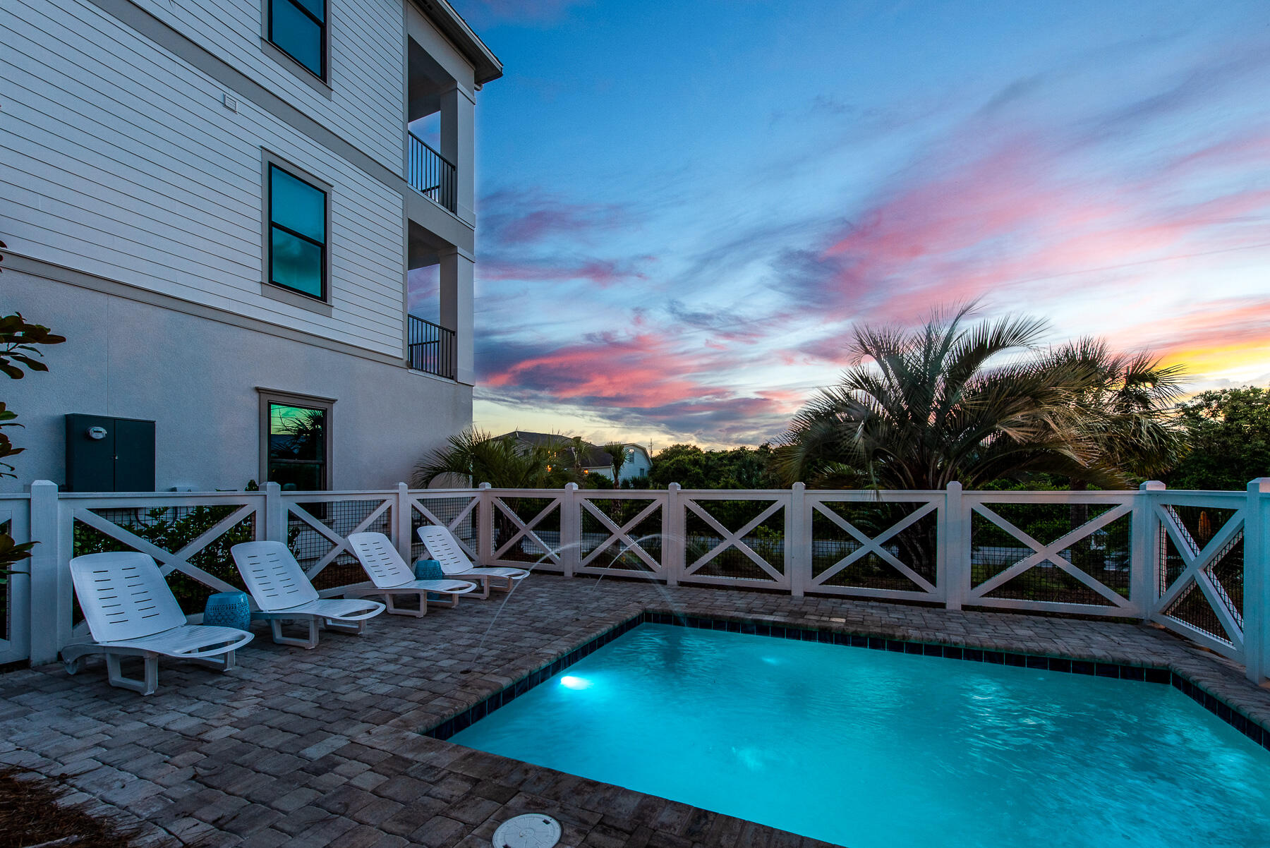 BEACH HIGHLANDS - Residential