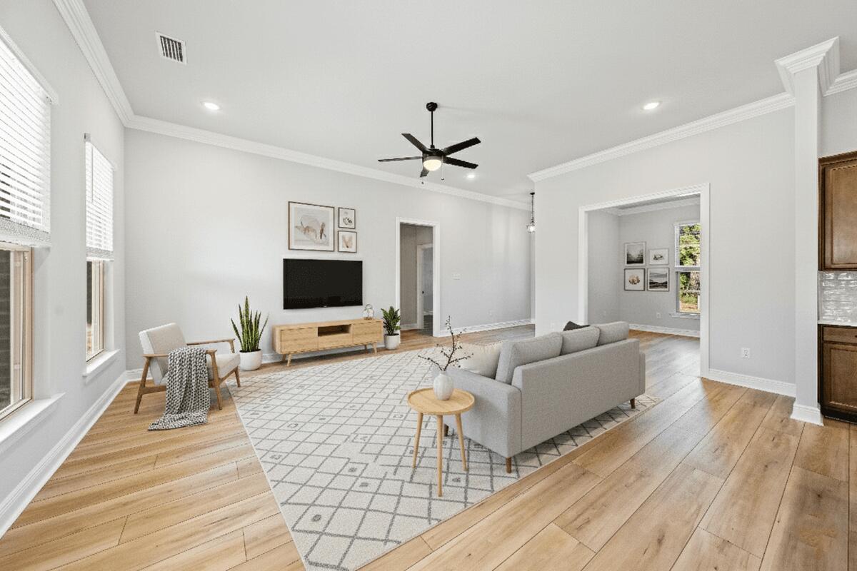 YOUNG OAKS - Residential