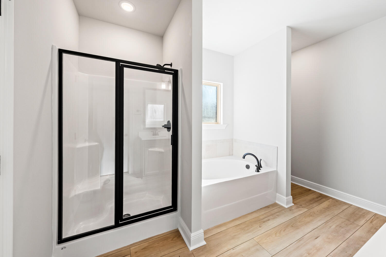 YOUNG OAKS - Residential