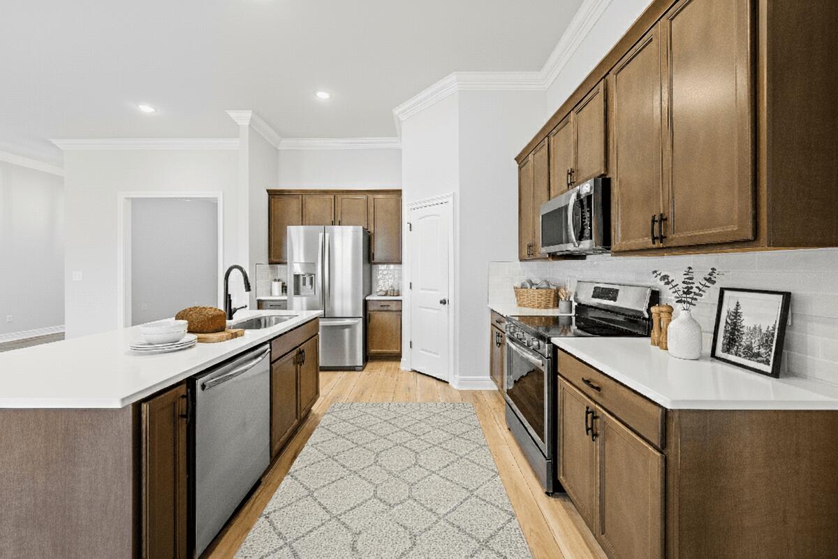YOUNG OAKS - Residential
