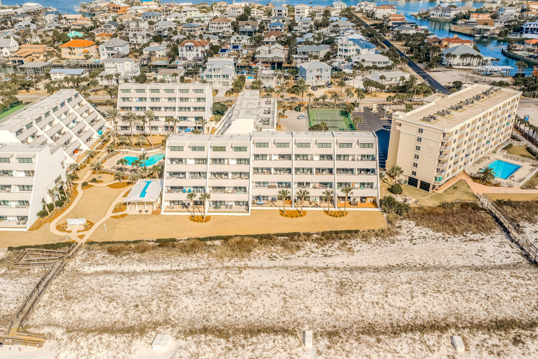 AEGEAN CONDO - Residential