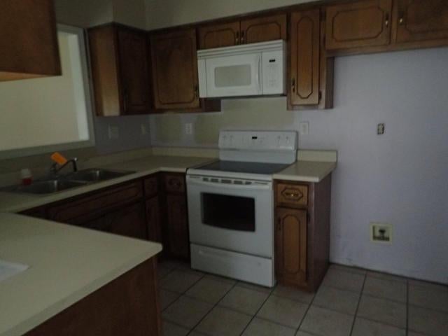 COUNTRY OAKS EST PH I LOT 8 BLK 1 - Residential Lease