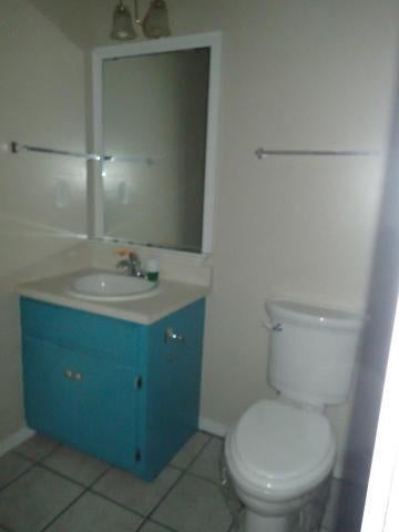 COUNTRY OAKS EST PH I LOT 8 BLK 1 - Residential Lease