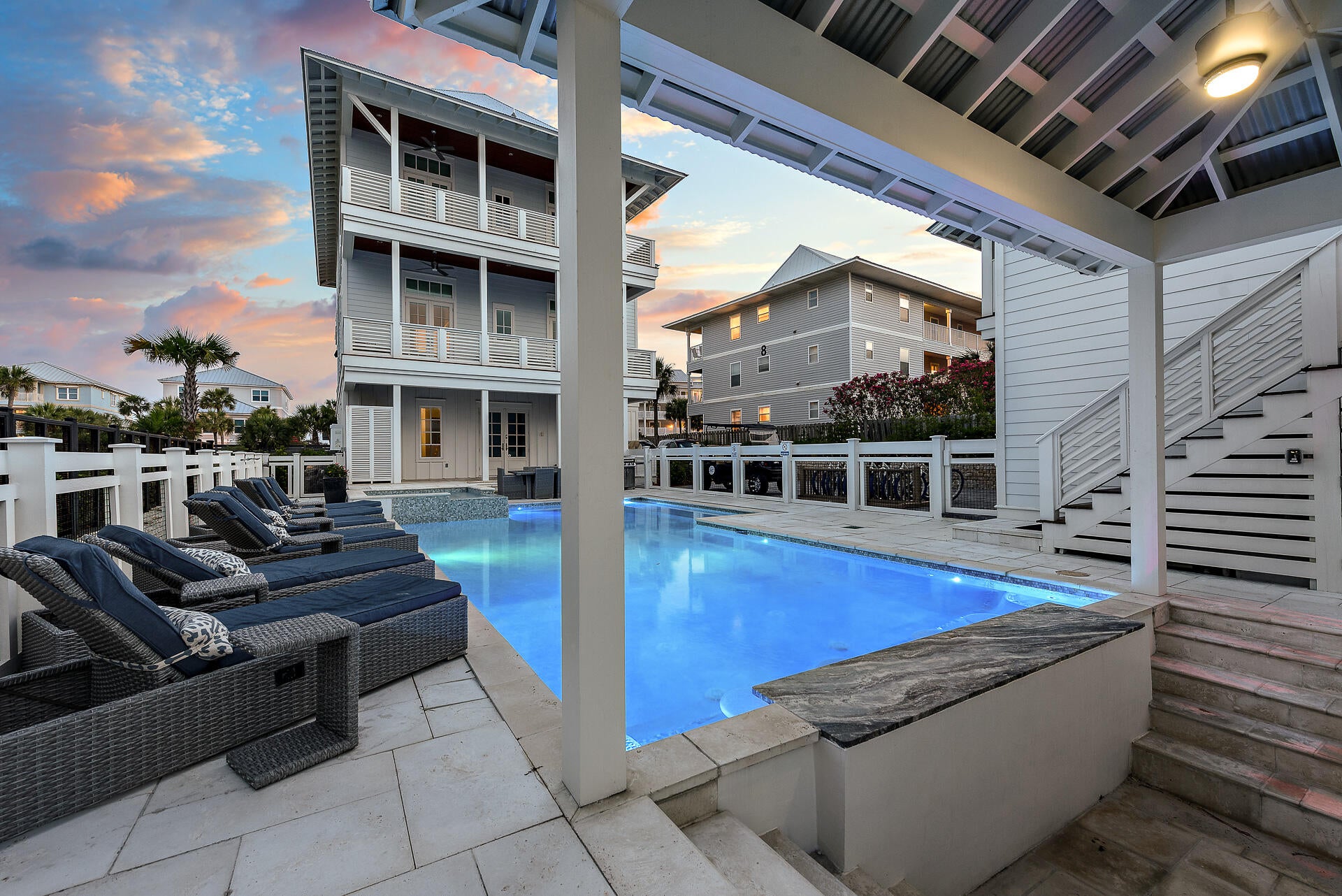 WALK OVER DUNES - Residential