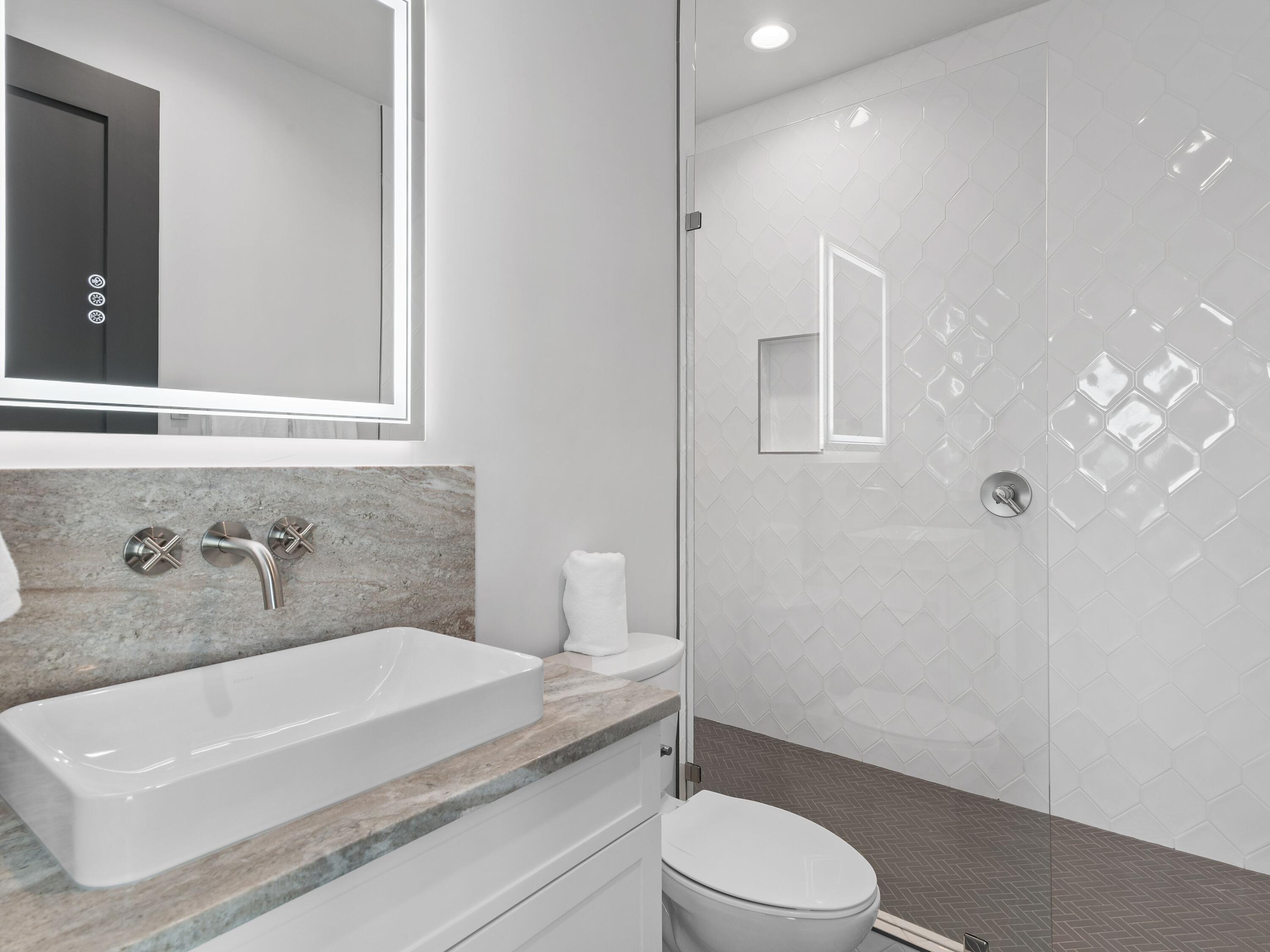 DeLuna Place Townhomes - Residential