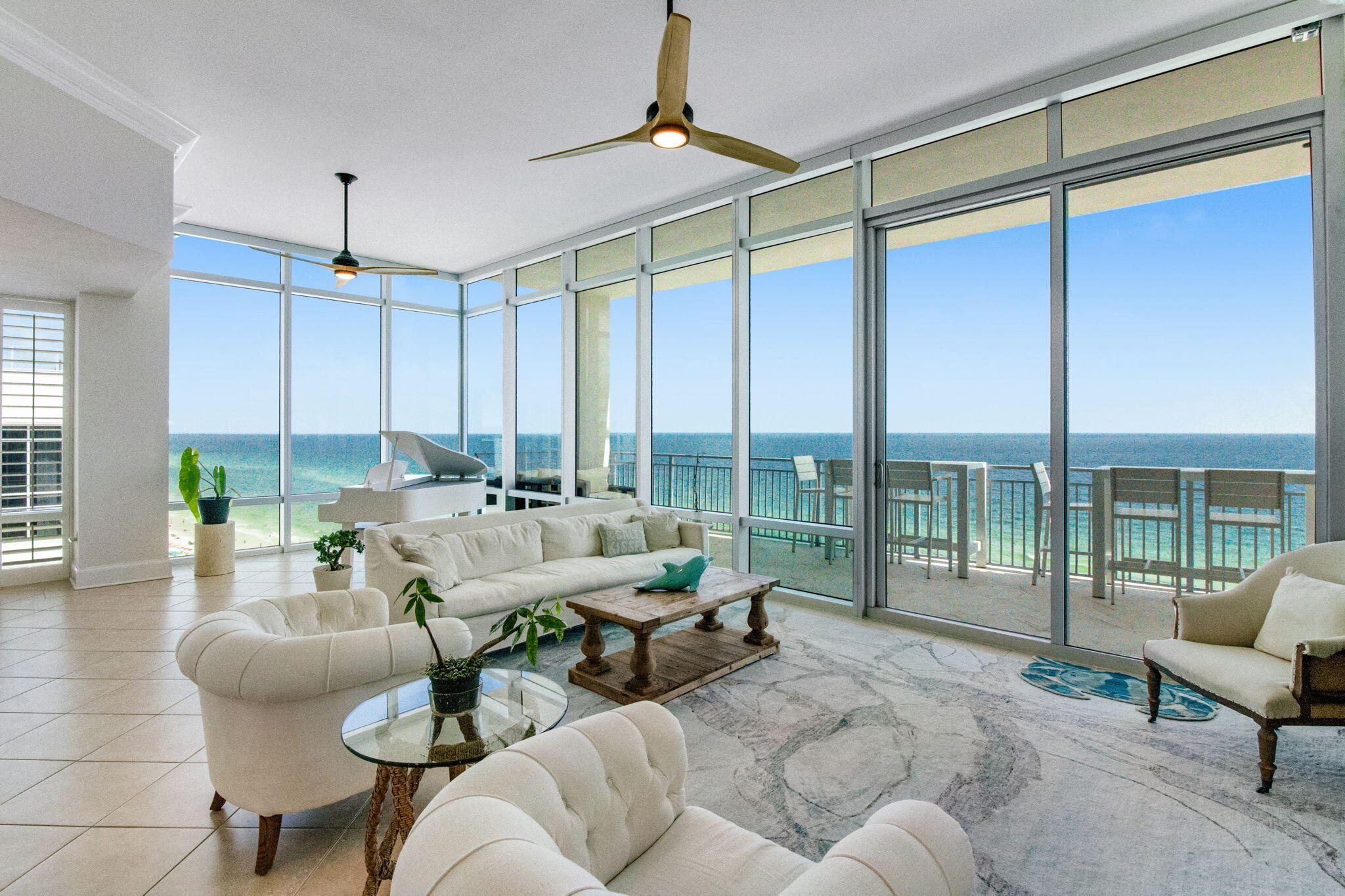 SIGNATURE BEACH - Residential