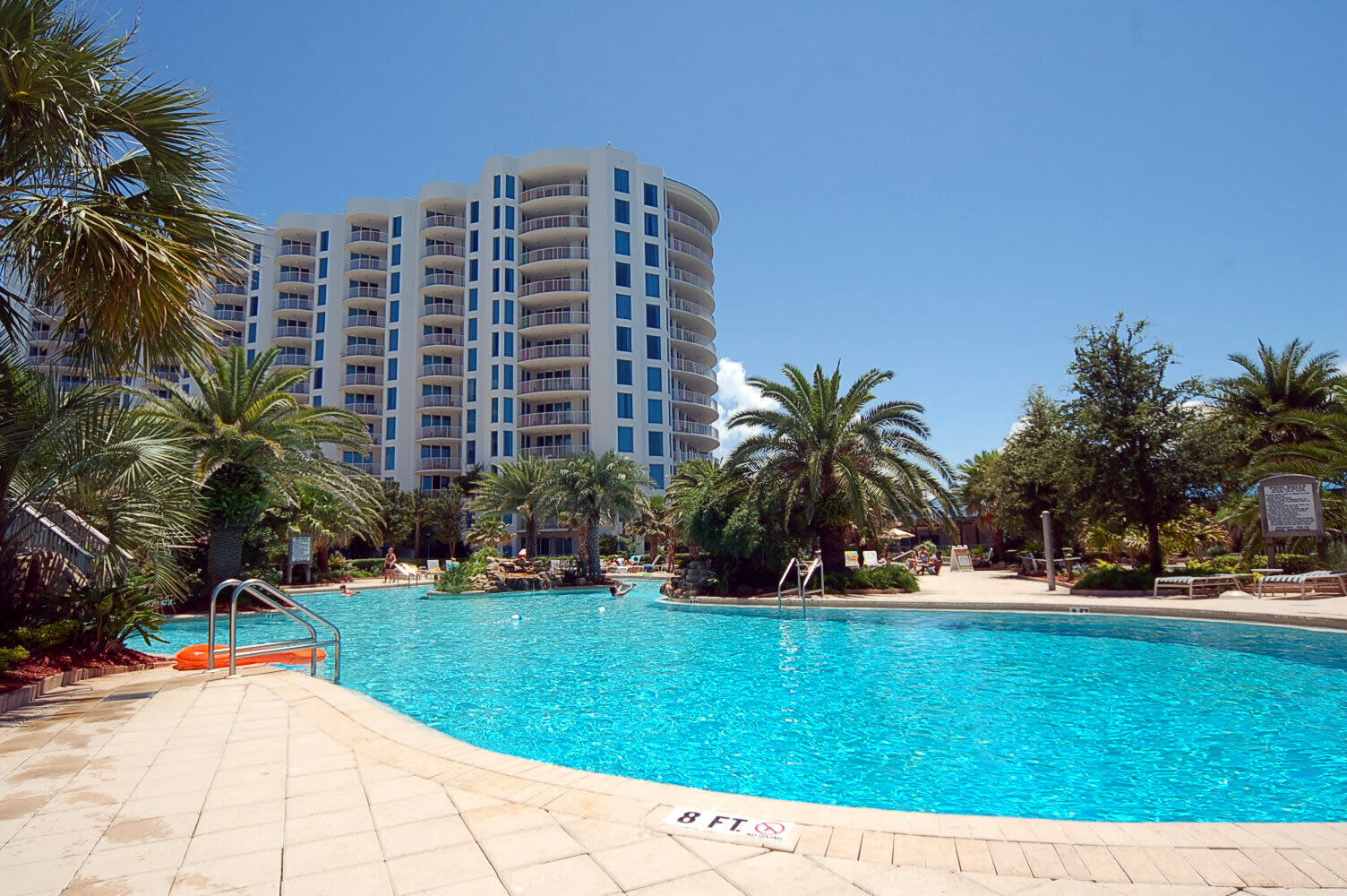 Gulf and Pool Views in The Palms of Destin!
This Unit is Rental Ready or Great as a Weekend Getaway Location. The Living Room and Master Bedroom overlook the Balcony, Pool  and Gulf! The Palms of Destin offers an onsite Restaurant and Bar along with Pickleball, tennis, Playground and covered parking. All measurements are approximate and should be checked by buyer.