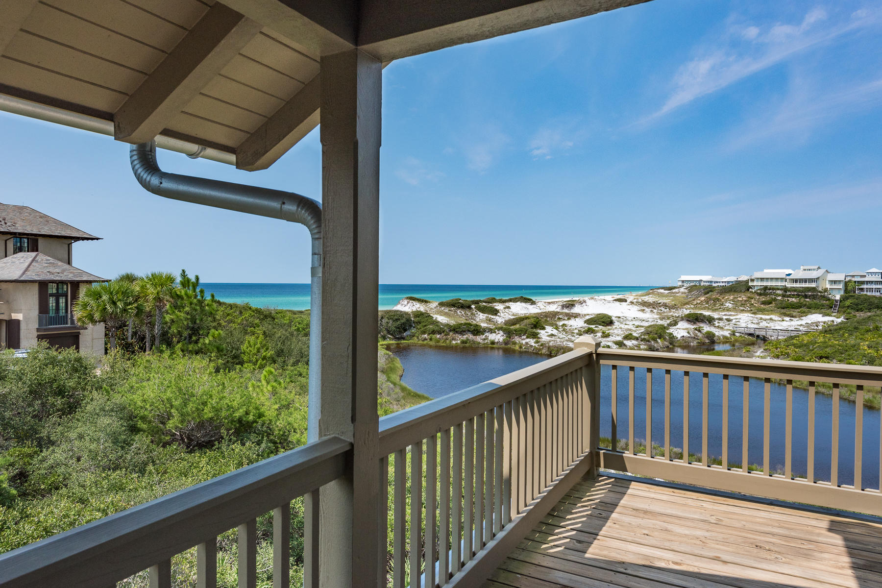 RETREAT THE - Residential