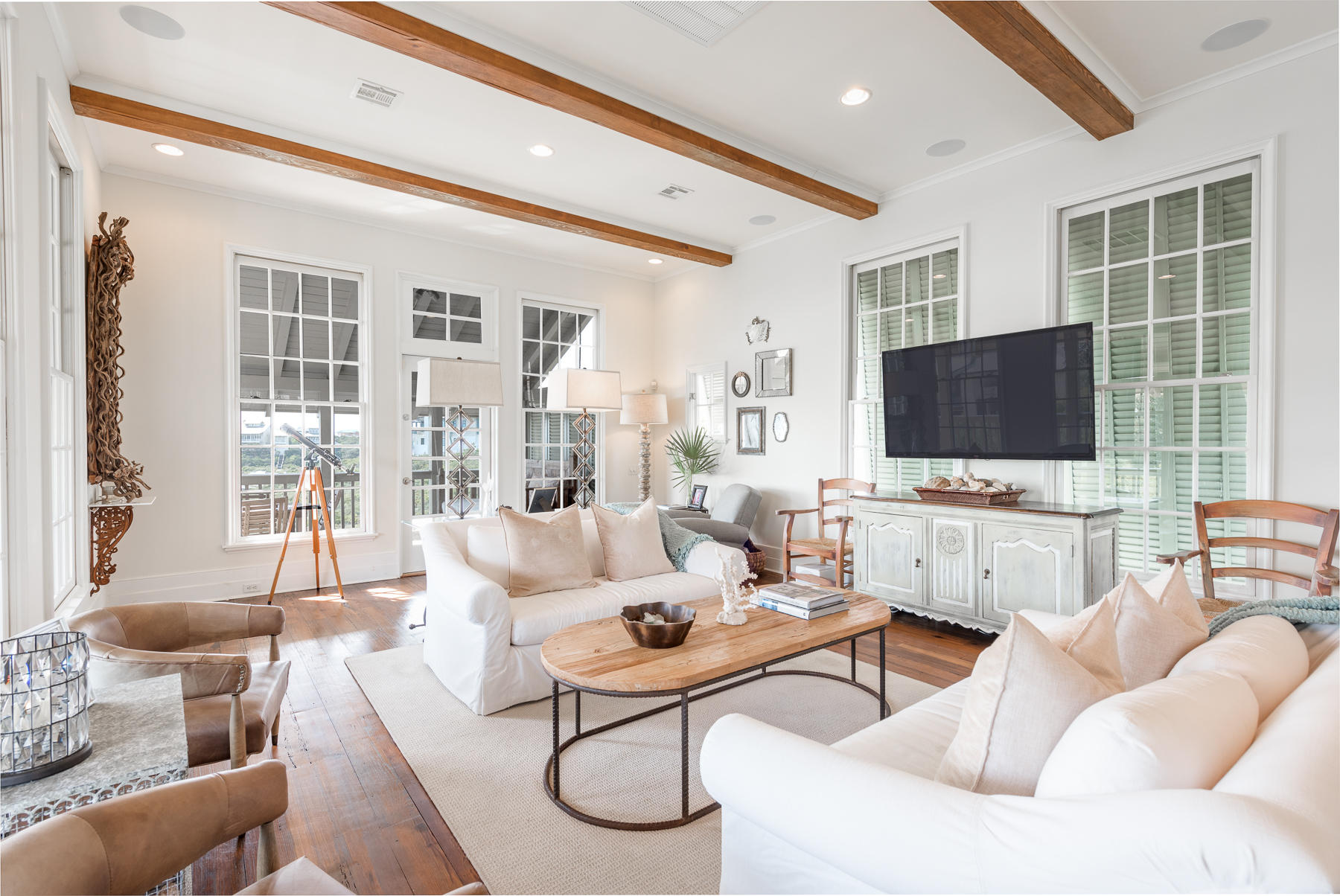 RETREAT THE - Residential