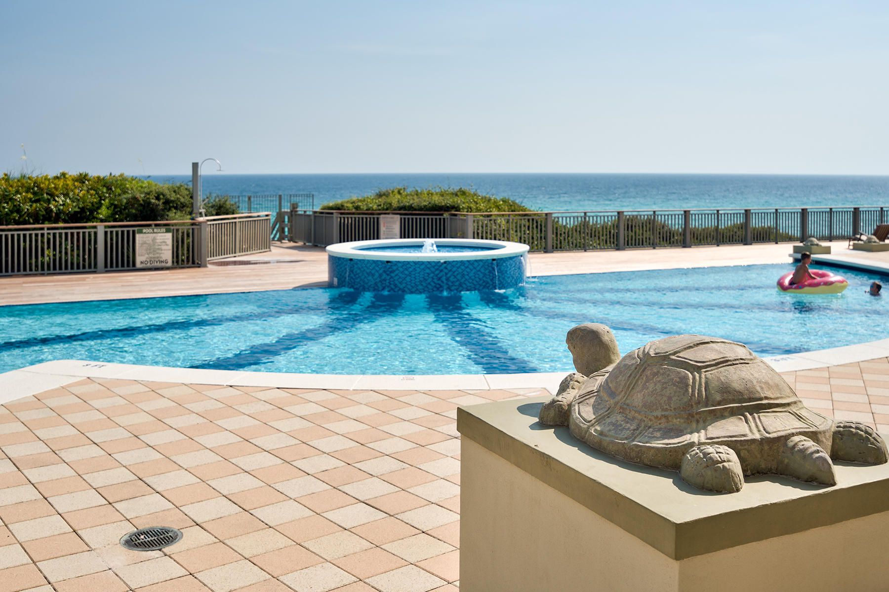 RETREAT THE - Residential