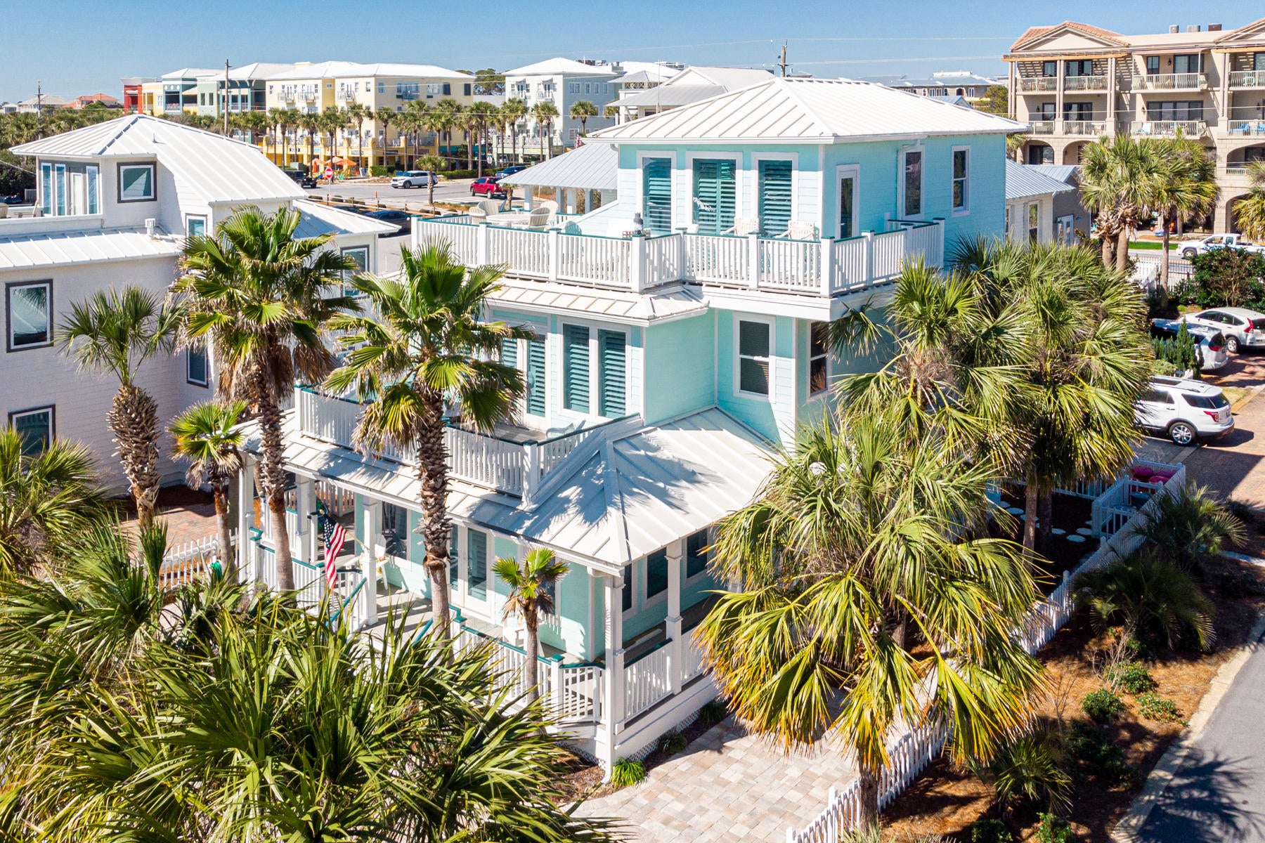 SUNRISE BEACH - Residential
