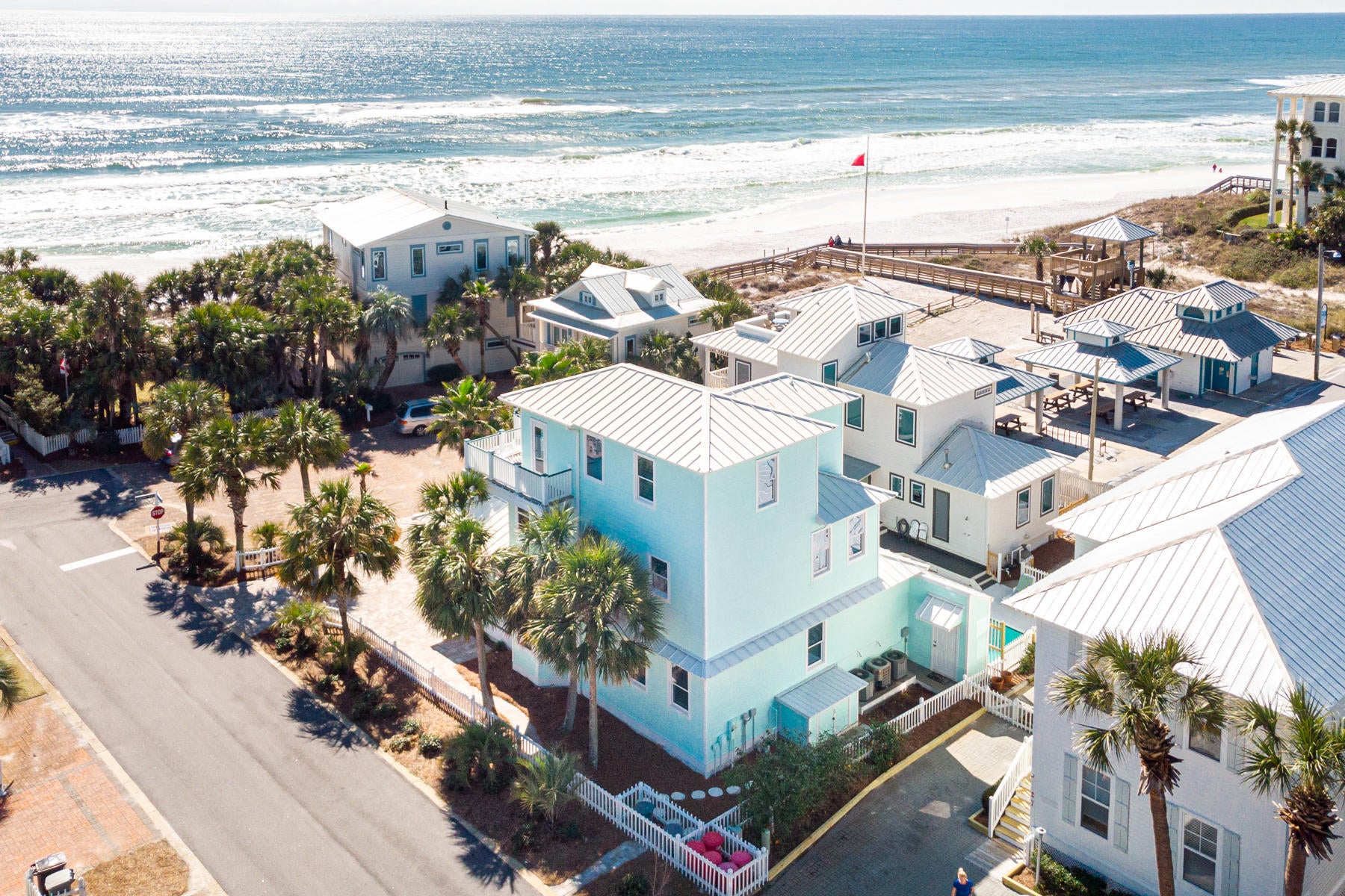 SUNRISE BEACH - Residential