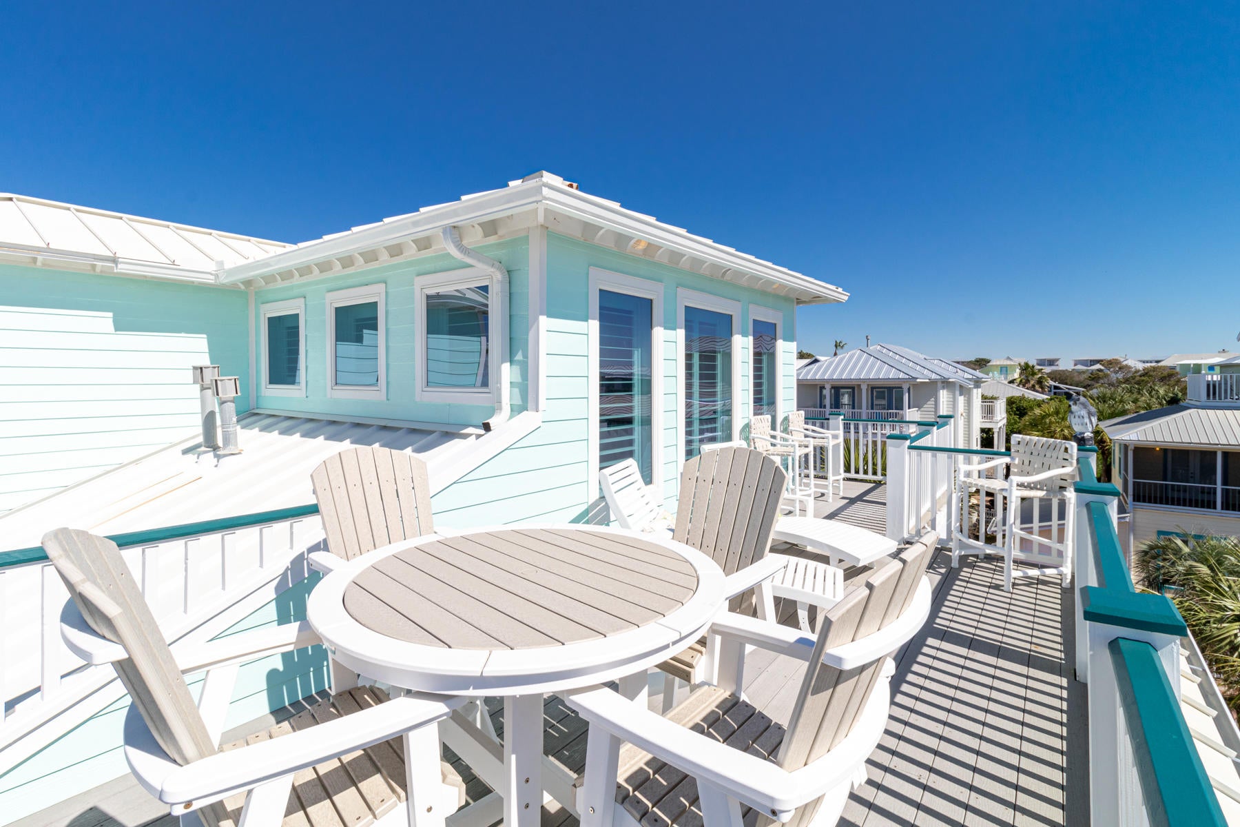 SUNRISE BEACH - Residential