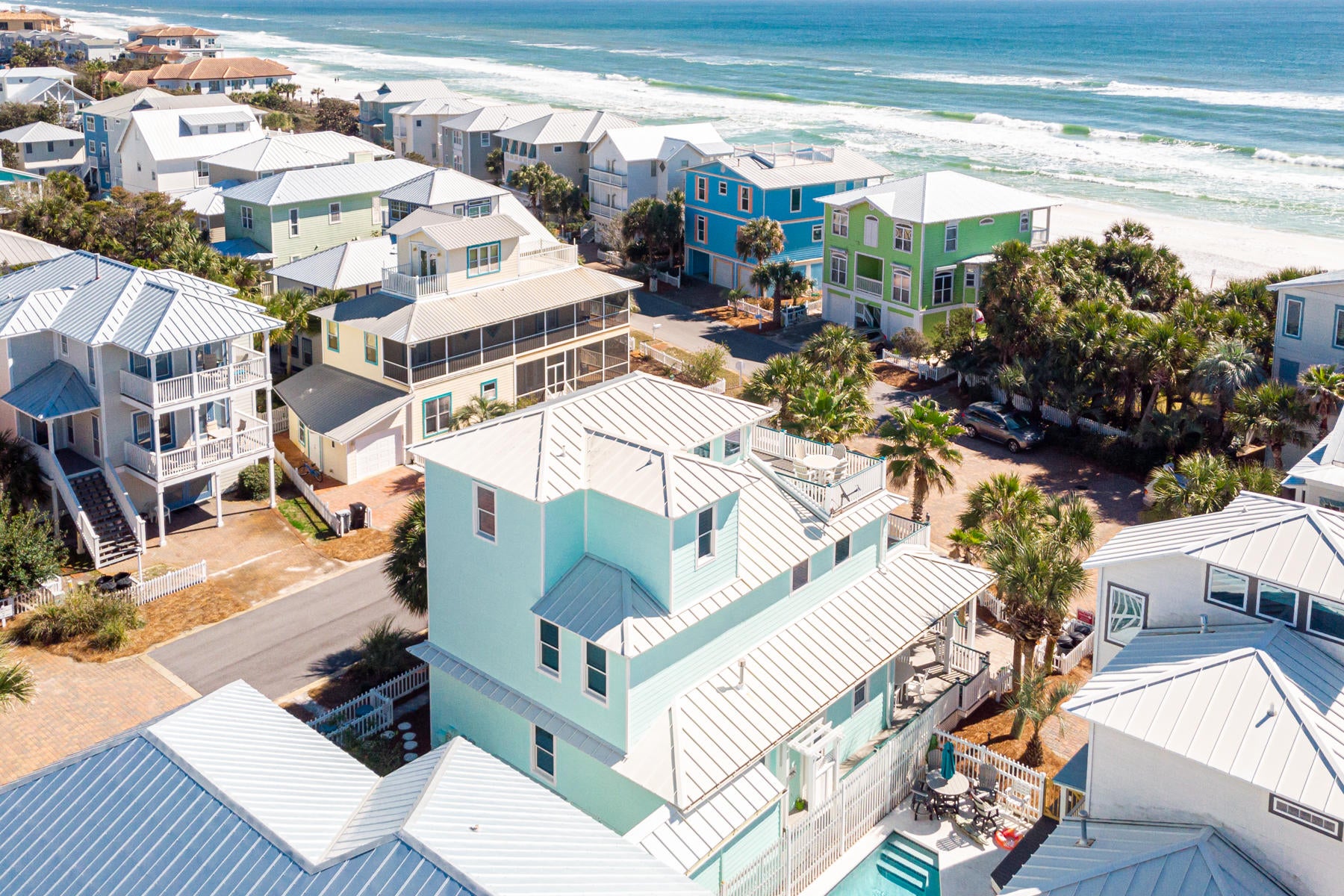 SUNRISE BEACH - Residential