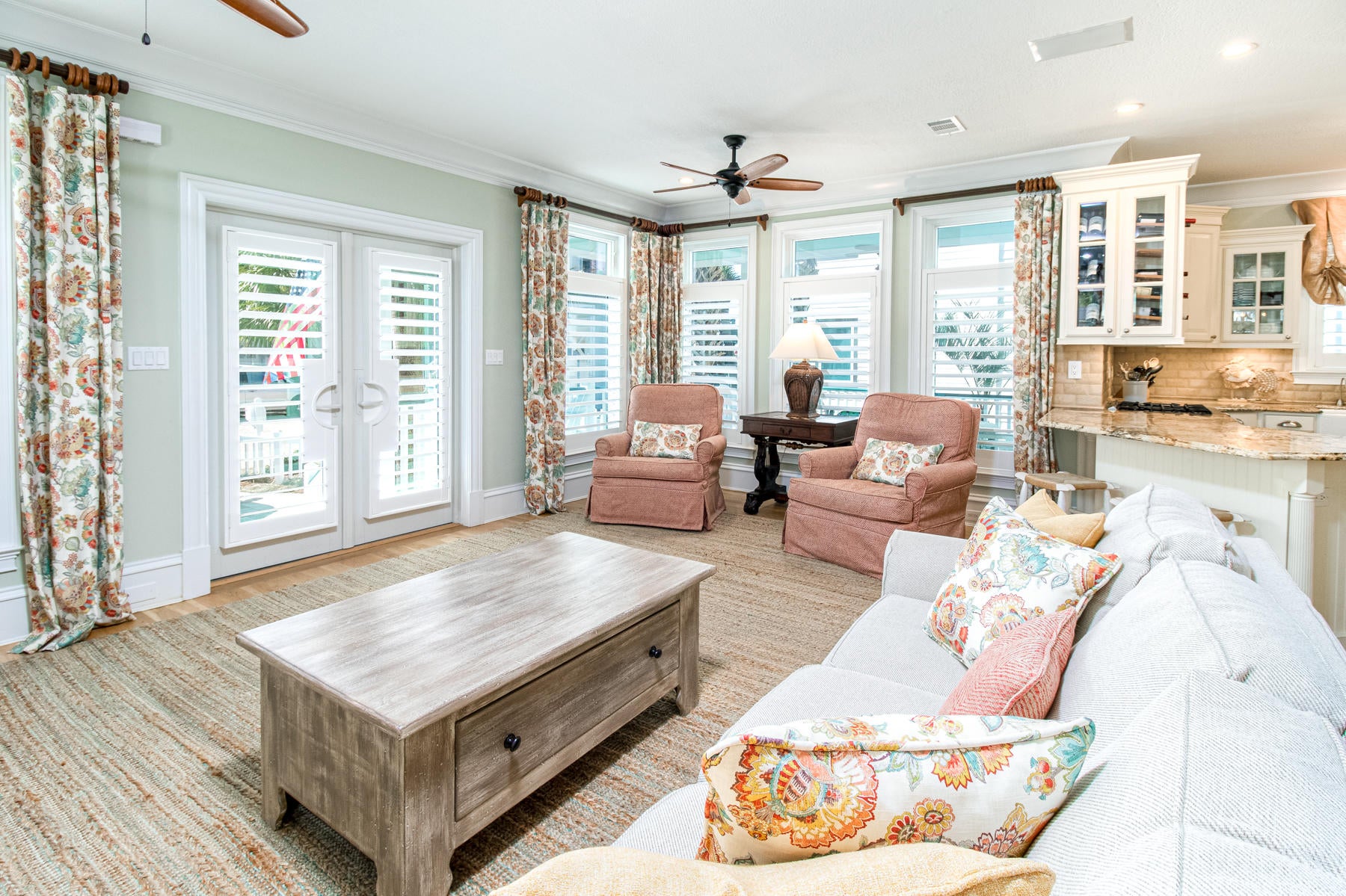 SUNRISE BEACH - Residential