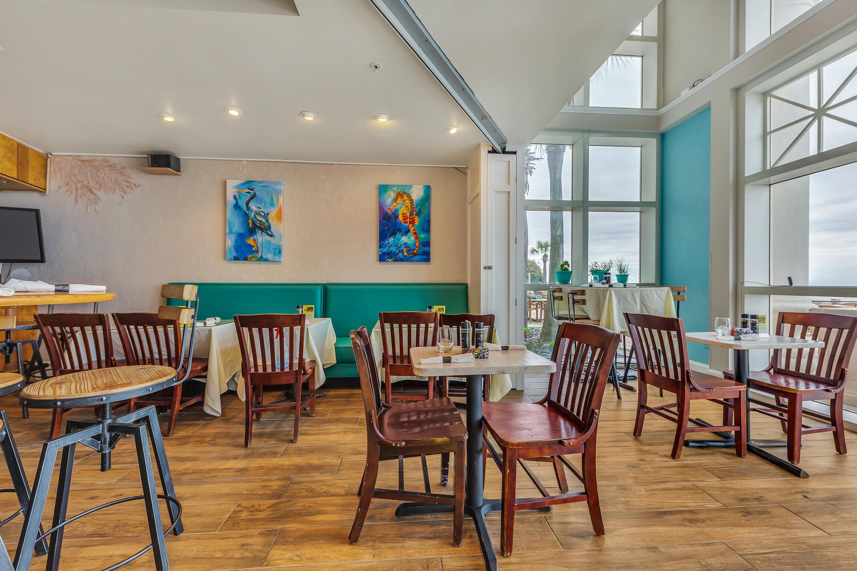 Summerchase Condo

Inn at Crystal Beach - Residential
