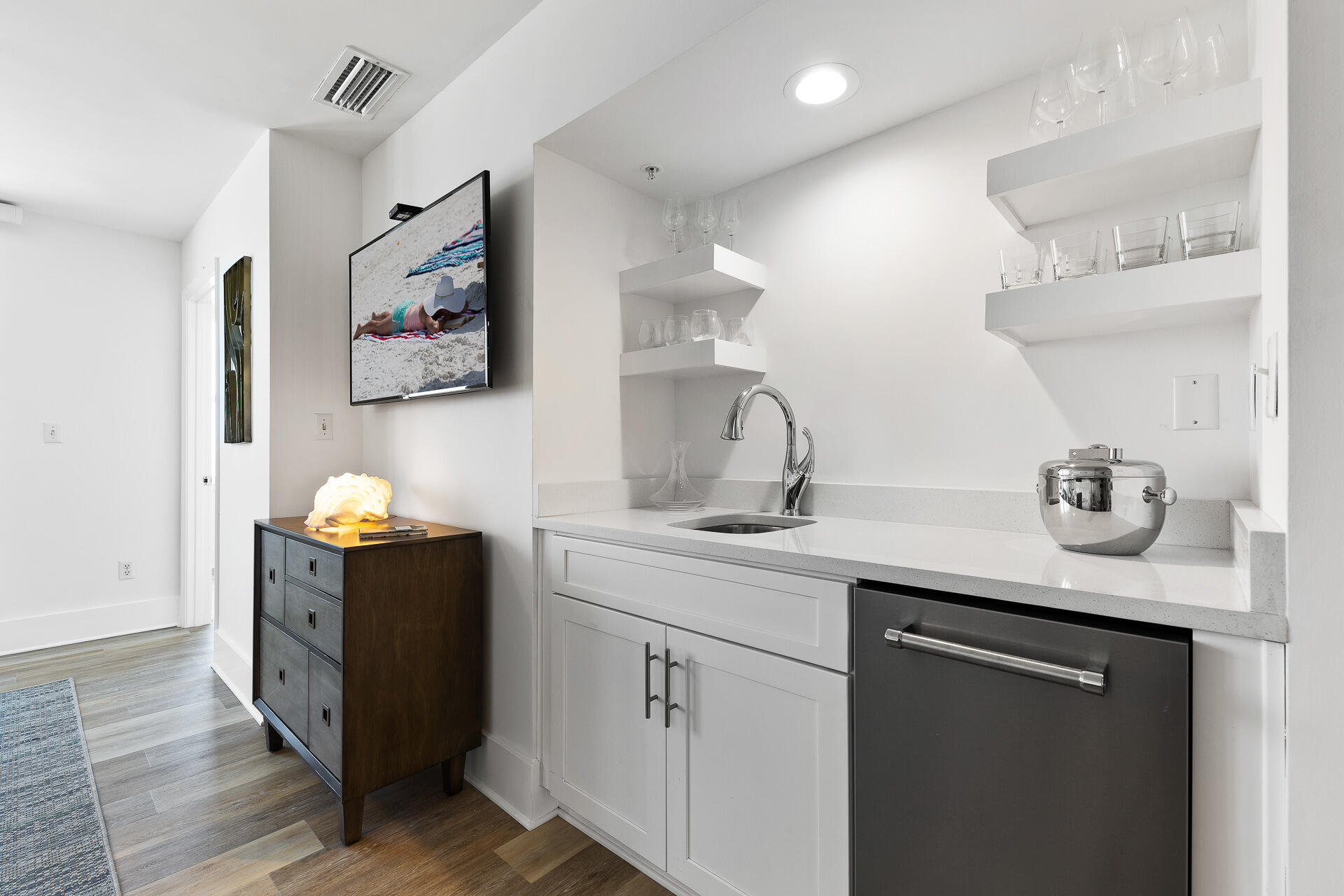 Summerchase Condo

Inn at Crystal Beach - Residential