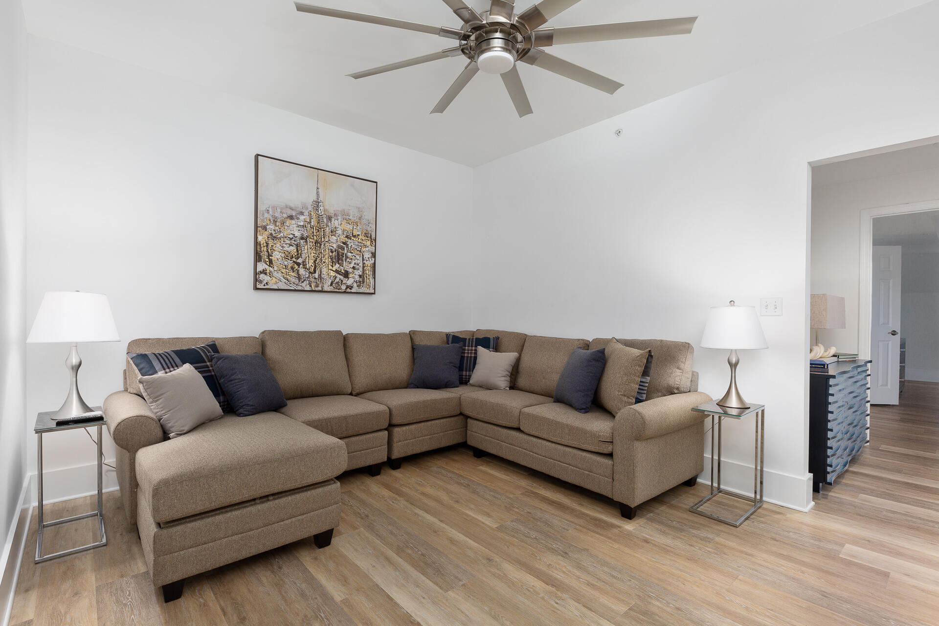 Summerchase Condo

Inn at Crystal Beach - Residential