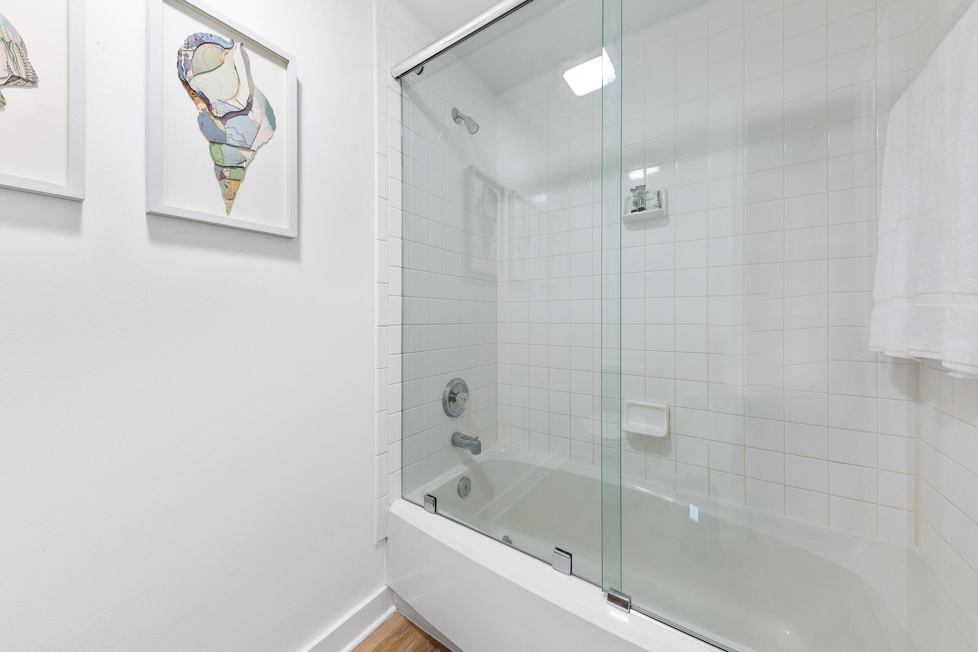 Summerchase Condo

Inn at Crystal Beach - Residential
