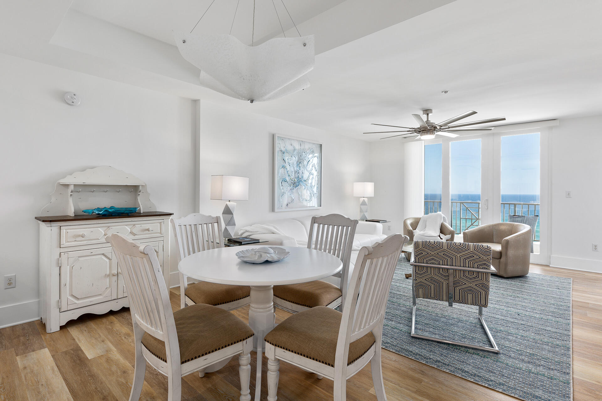 Summerchase Condo

Inn at Crystal Beach - Residential