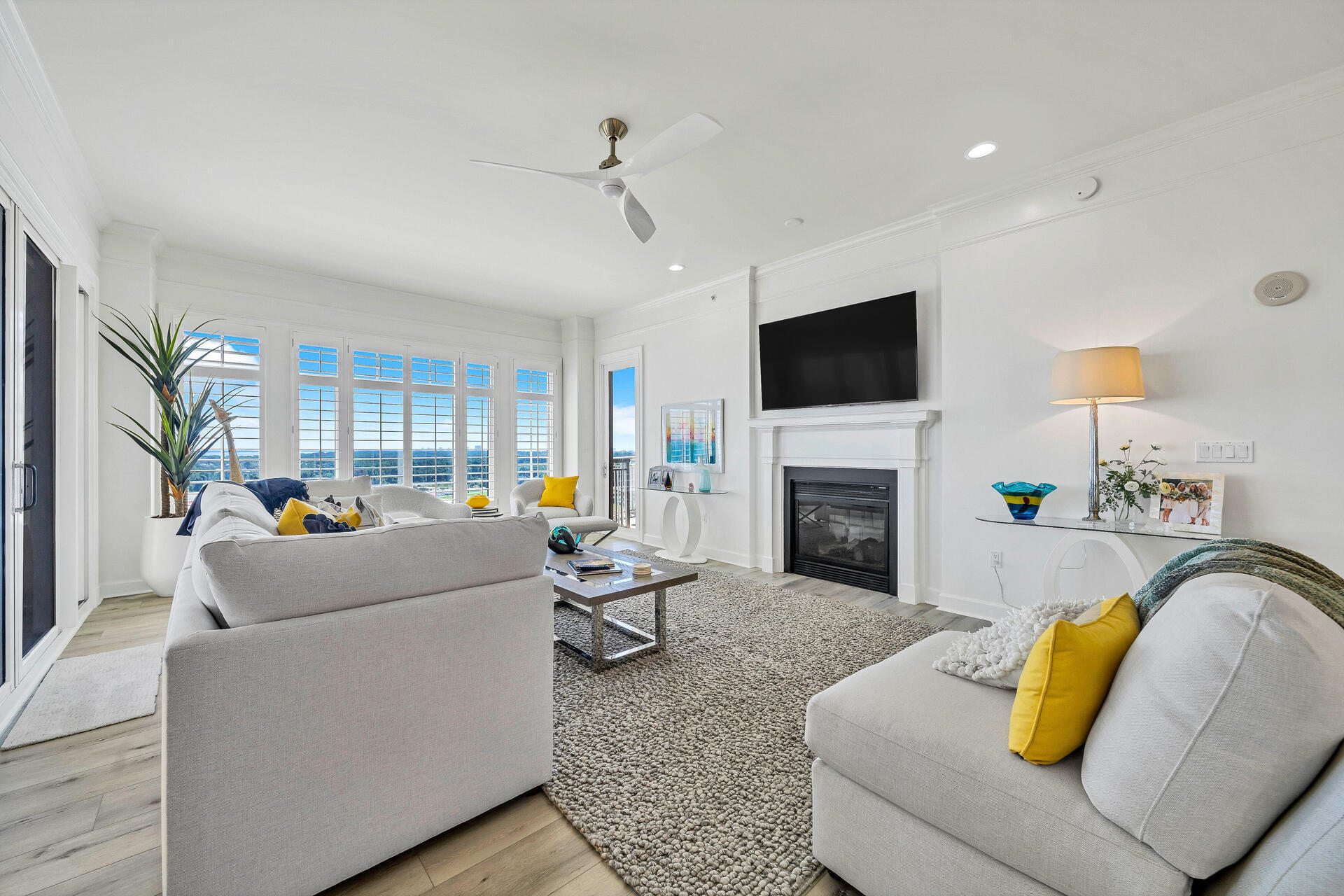 ONE WATER PLACE - Residential
