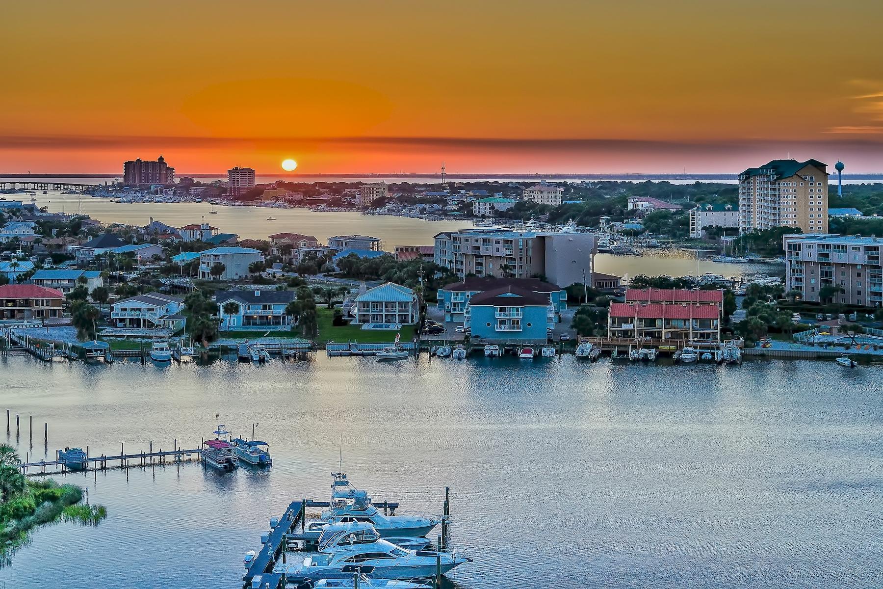 HARBOR LANDING - Residential