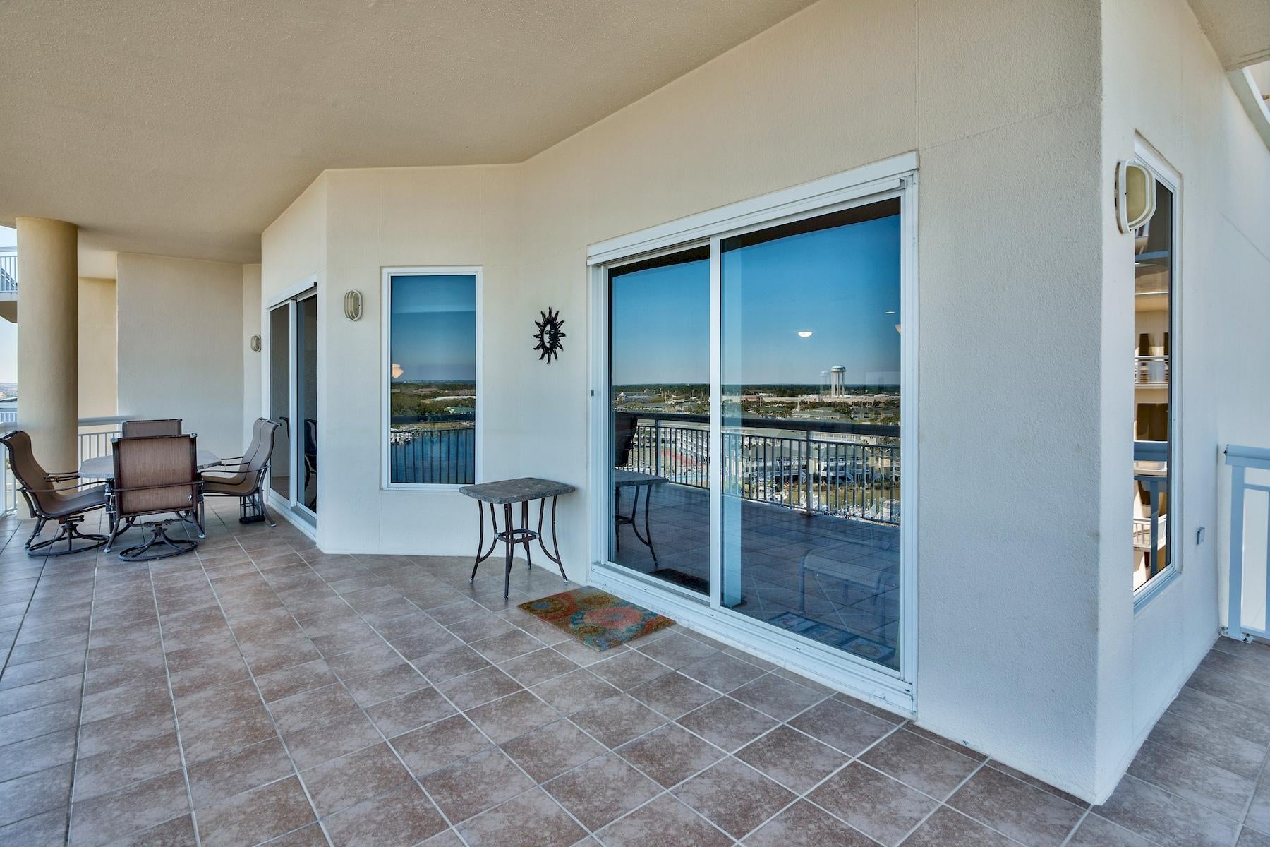 HARBOR LANDING - Residential