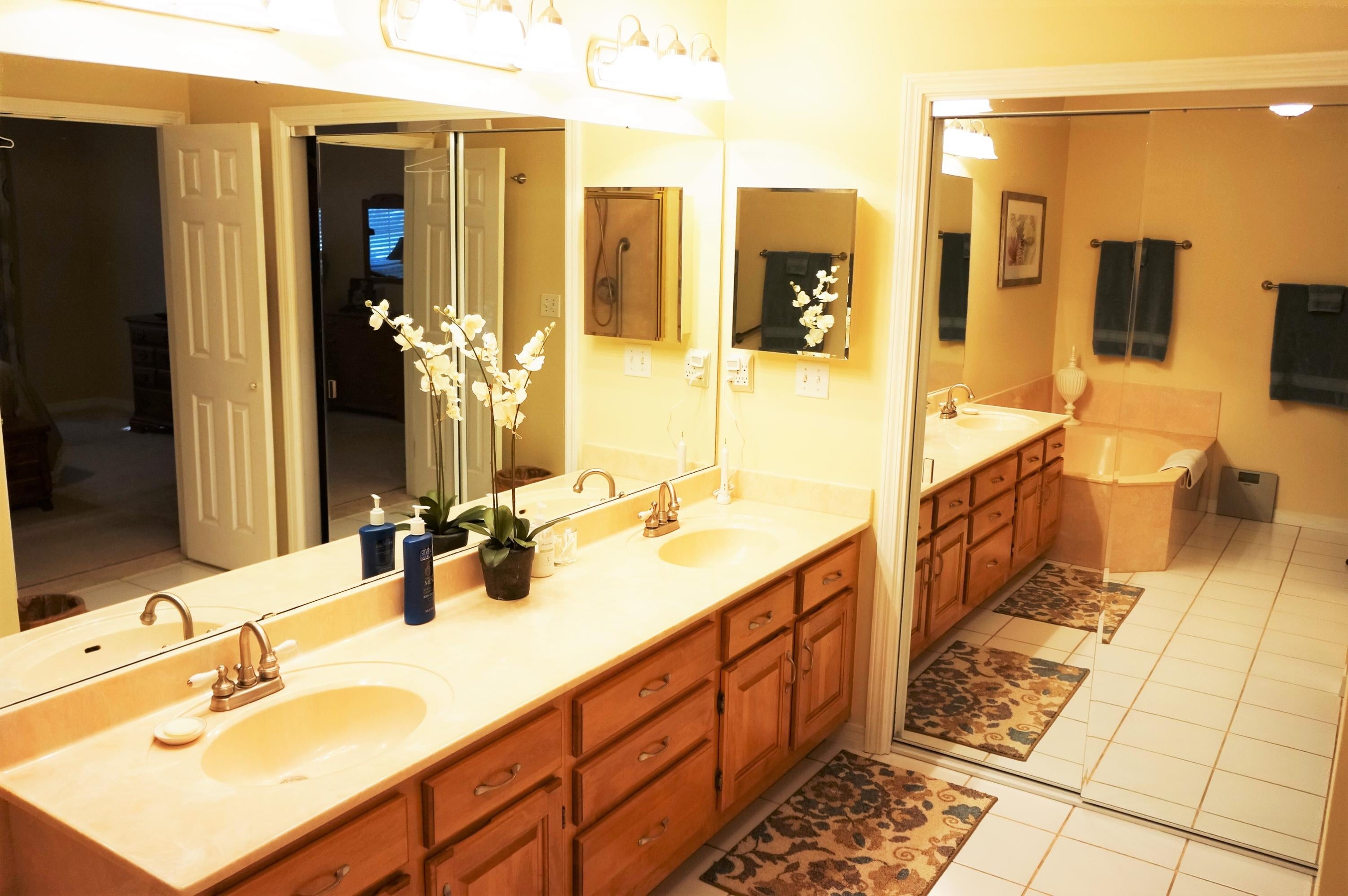 ROYAL OAKS S/D - Residential
