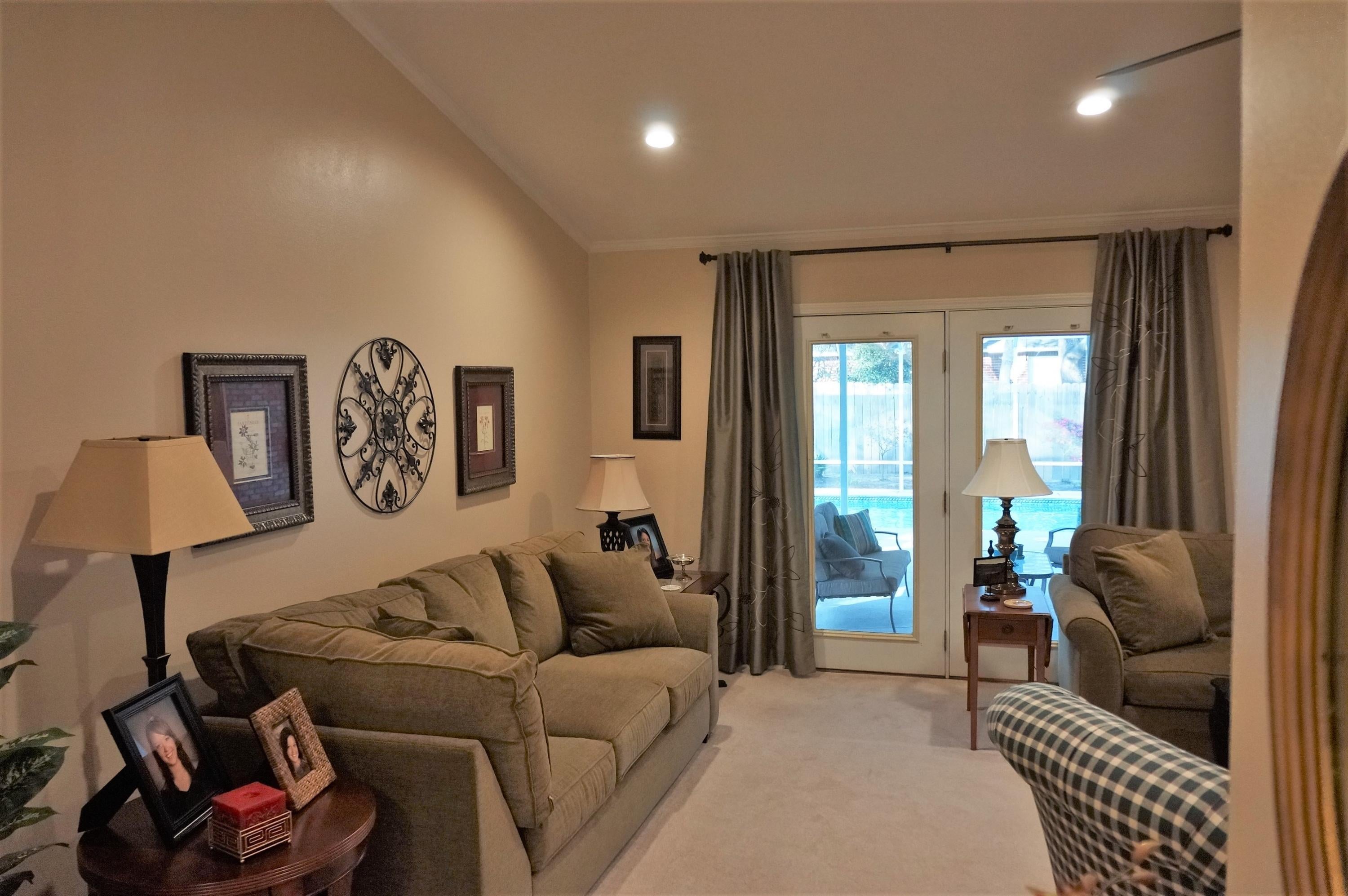 ROYAL OAKS S/D - Residential