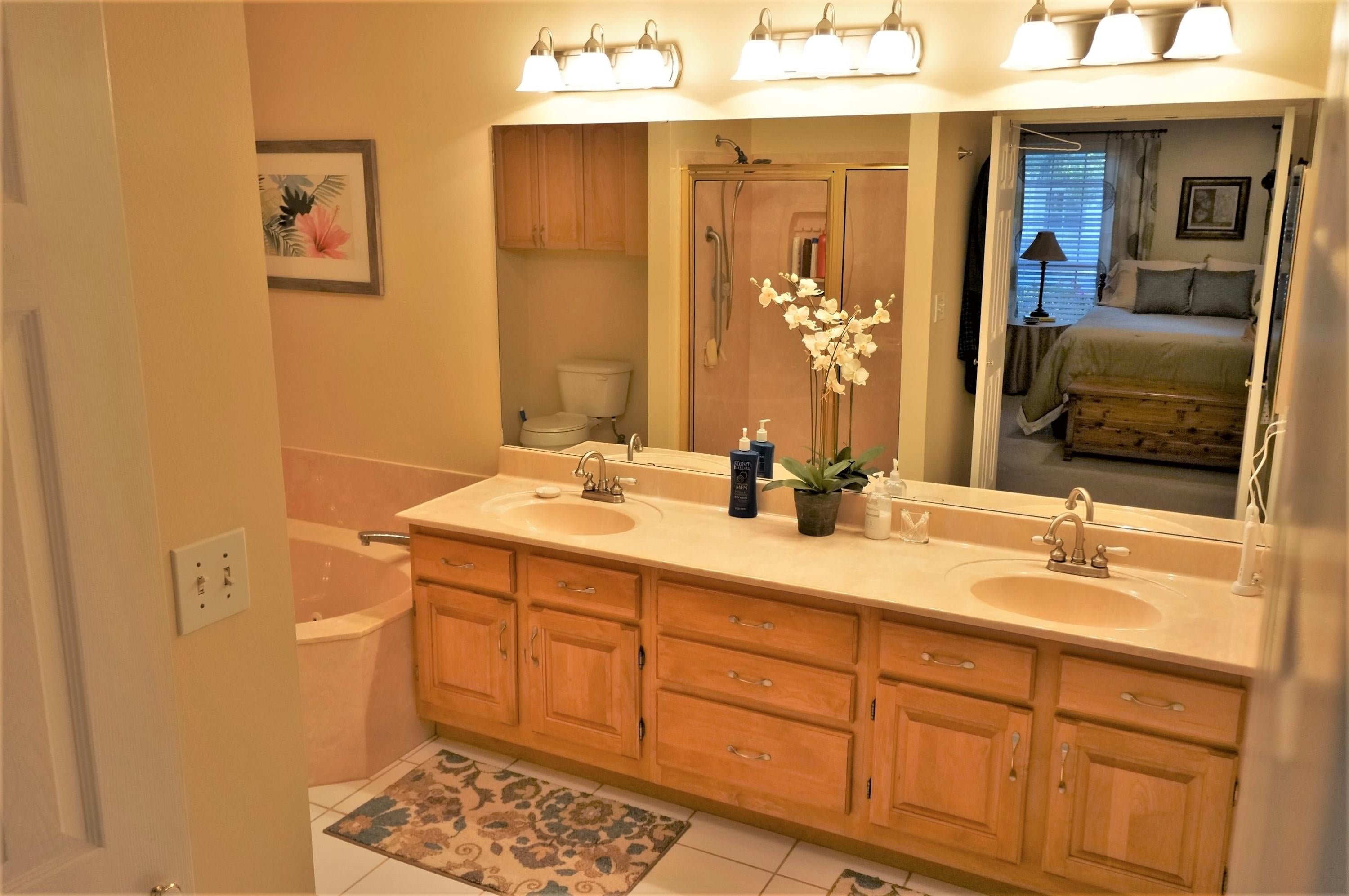 ROYAL OAKS S/D - Residential
