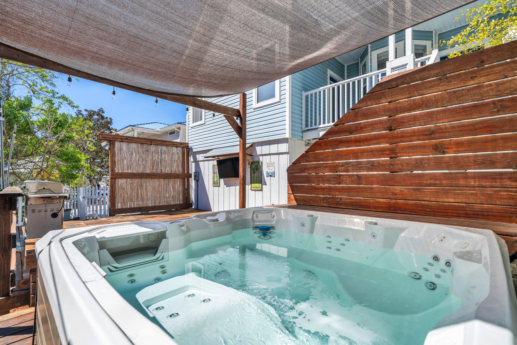 SEA DUNES - Residential