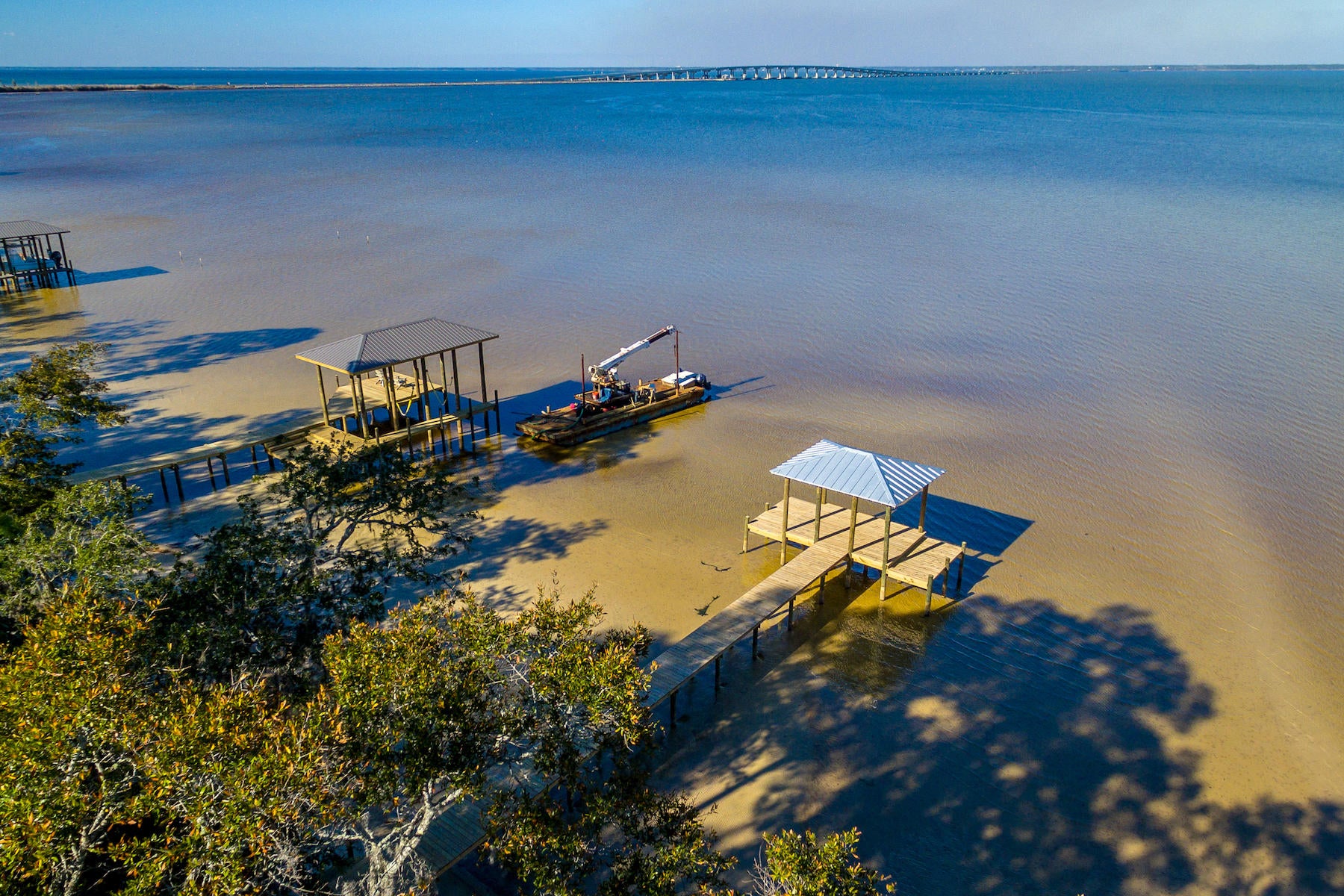 ESTUARY S/D - Land