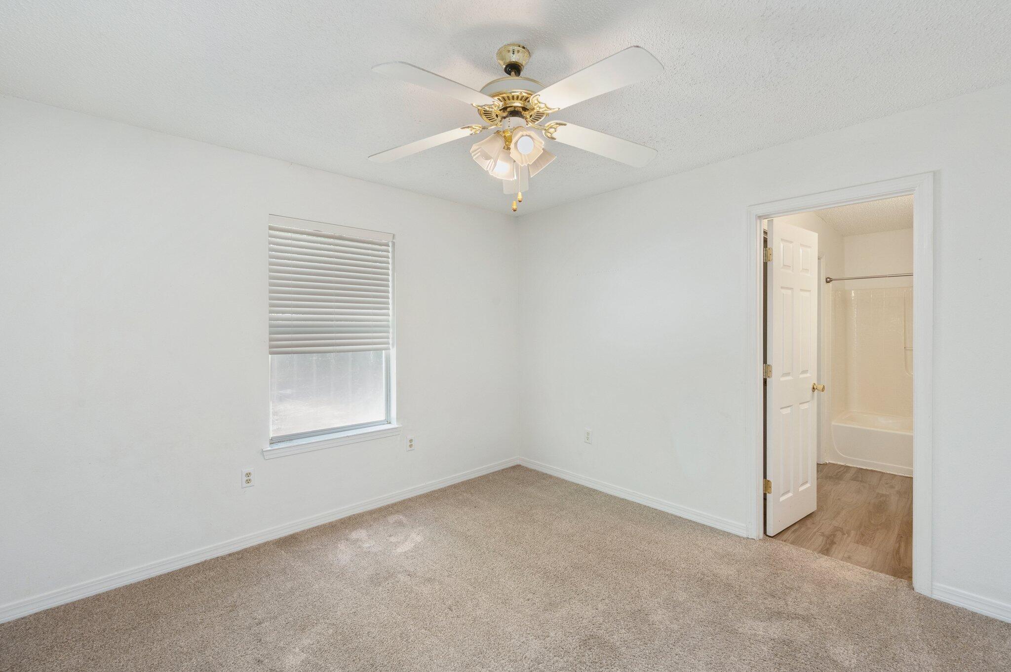 OAKDALE MINI FARMS - Residential Lease