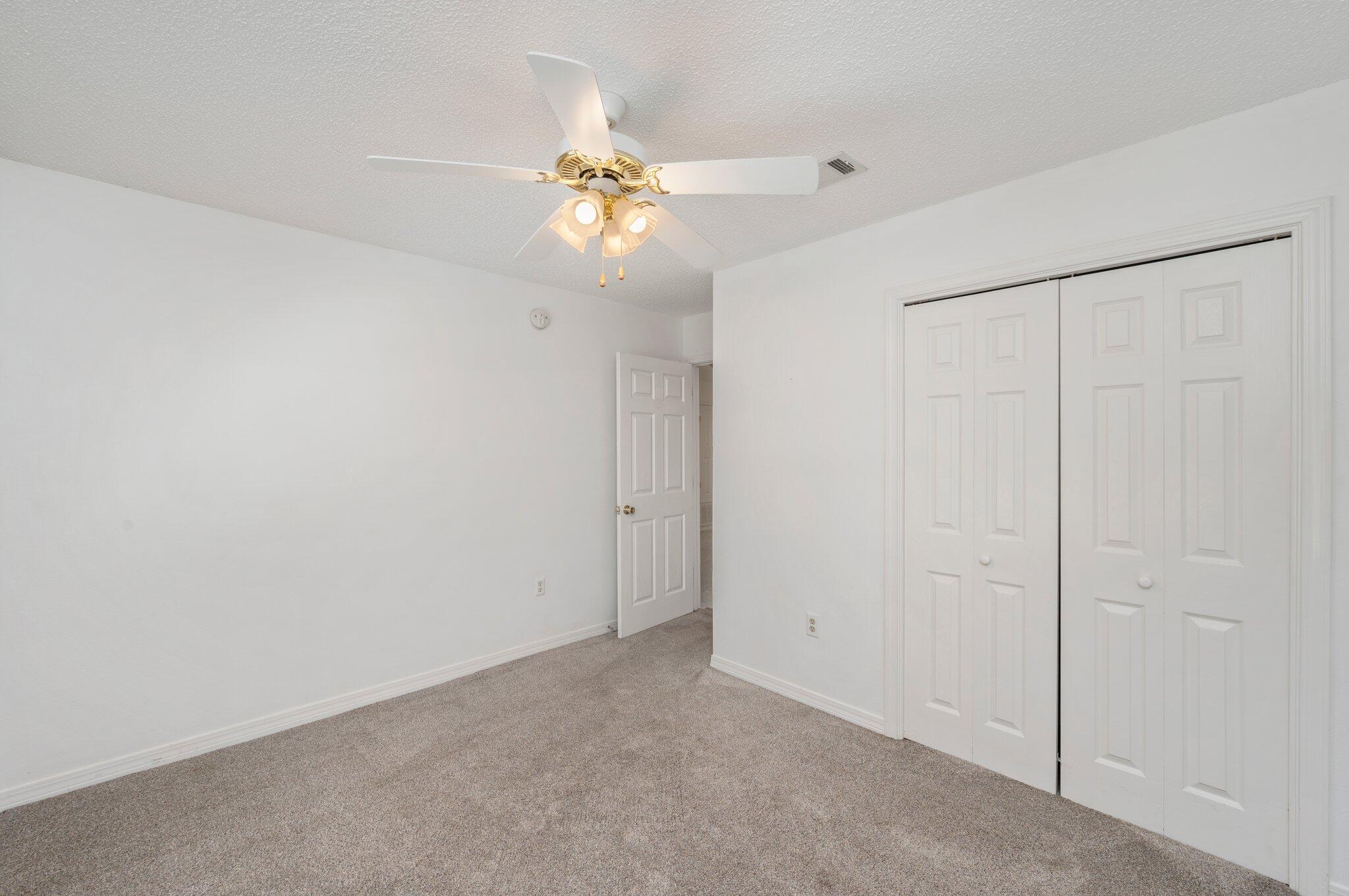 OAKDALE MINI FARMS - Residential Lease