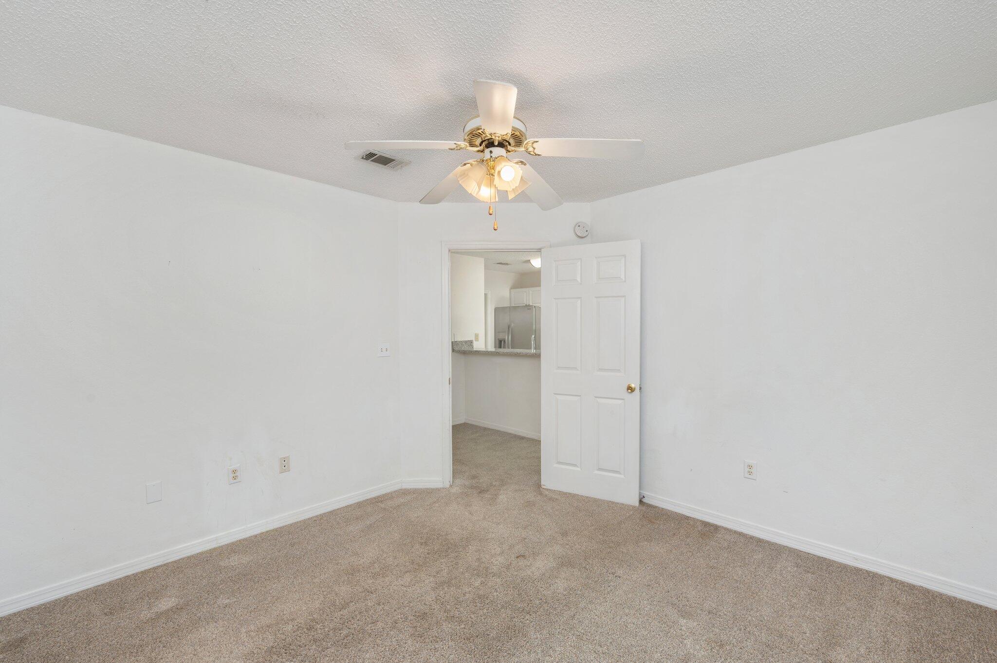 OAKDALE MINI FARMS - Residential Lease