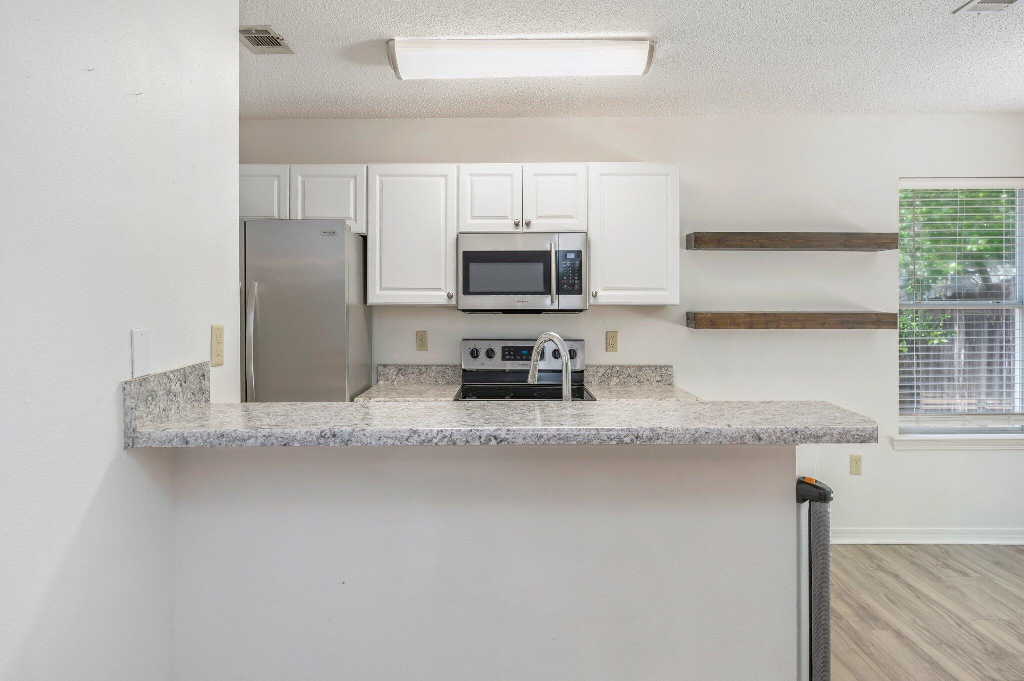 OAKDALE MINI FARMS - Residential Lease