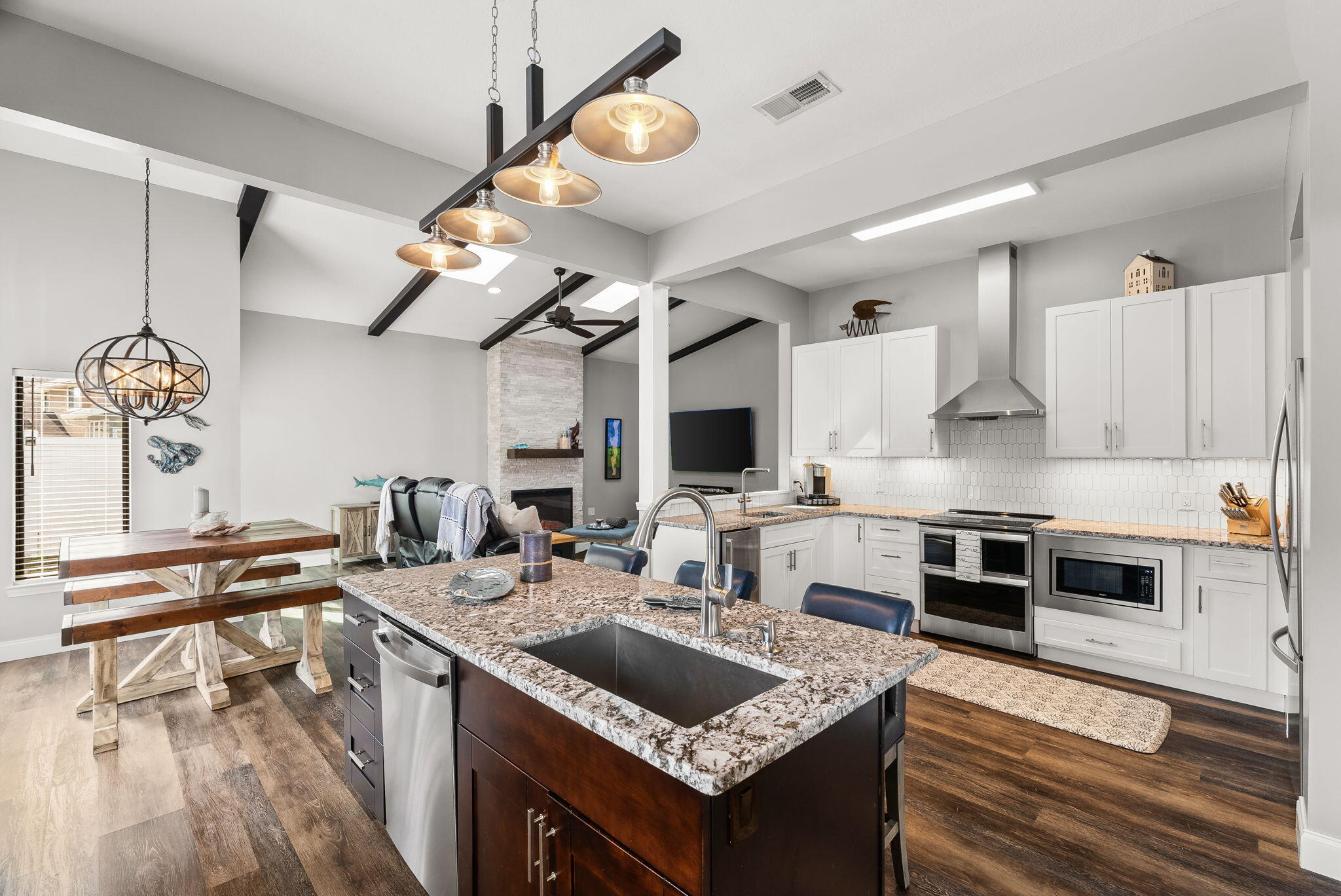BAY POINT UNIT 1 - Residential