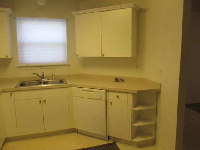 SOUTHWAY ESTATES - Residential Lease