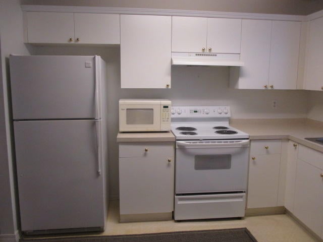 SOUTHWAY ESTATES - Residential Lease