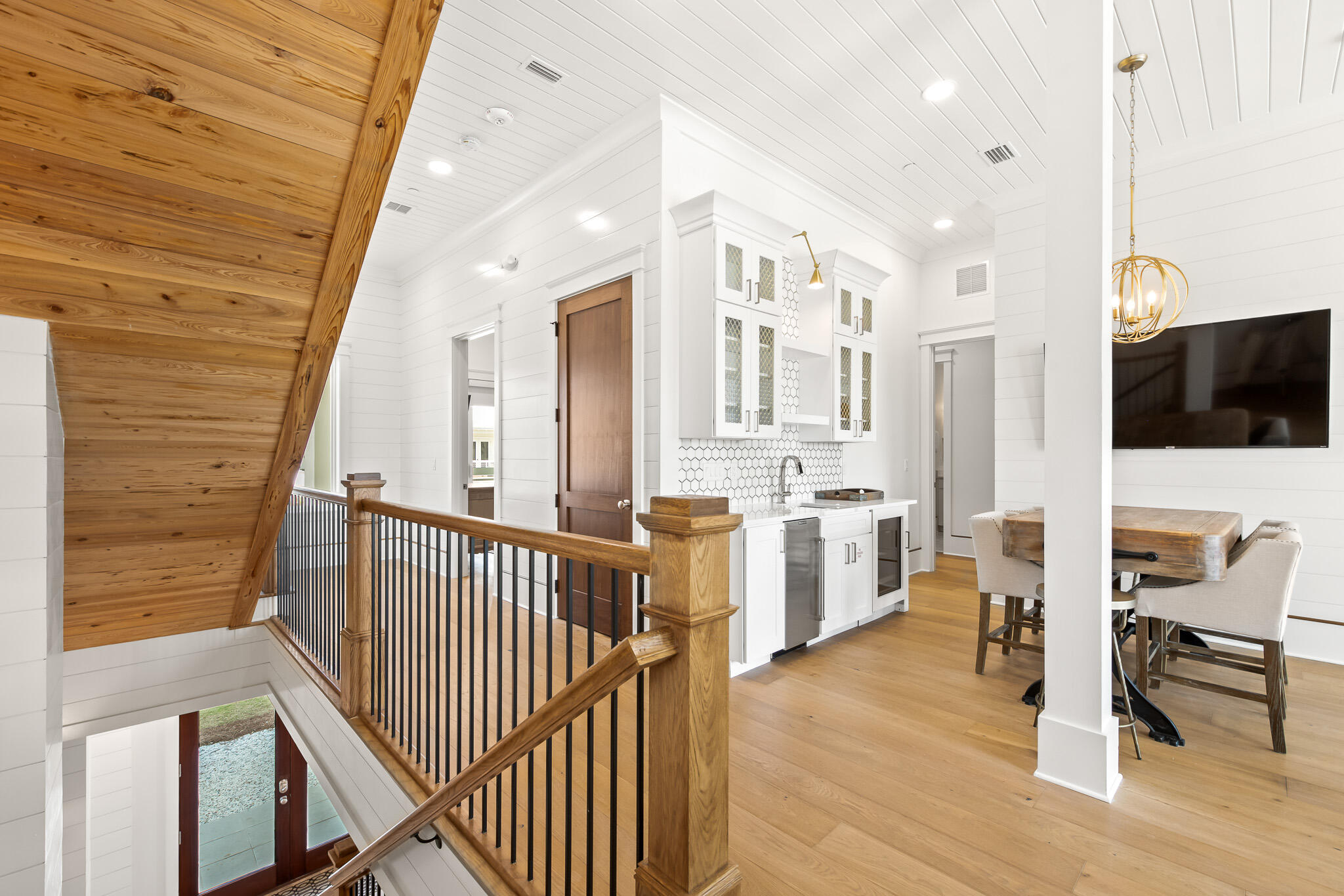 PALM COURT - Residential