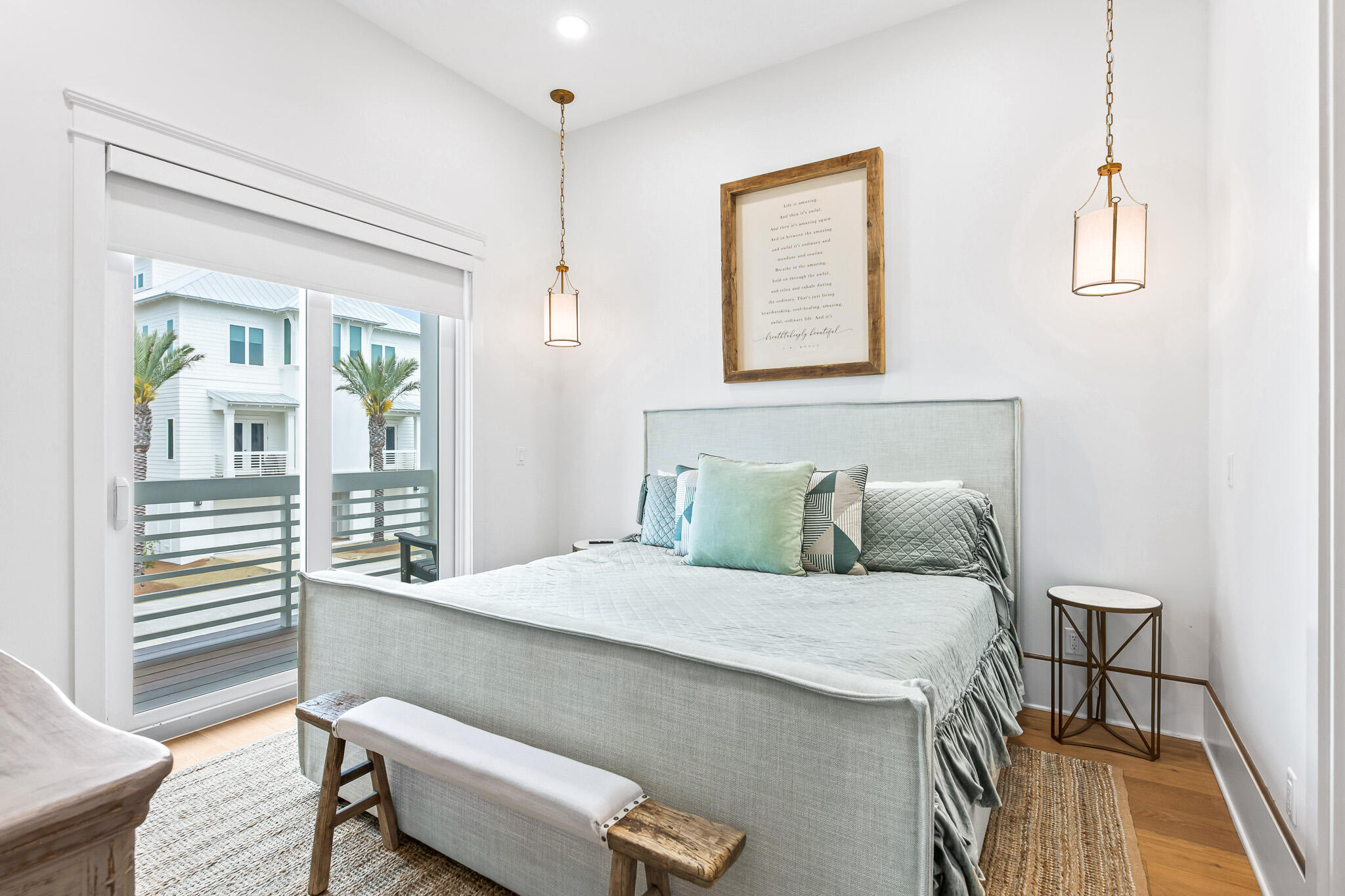 PALM COURT - Residential
