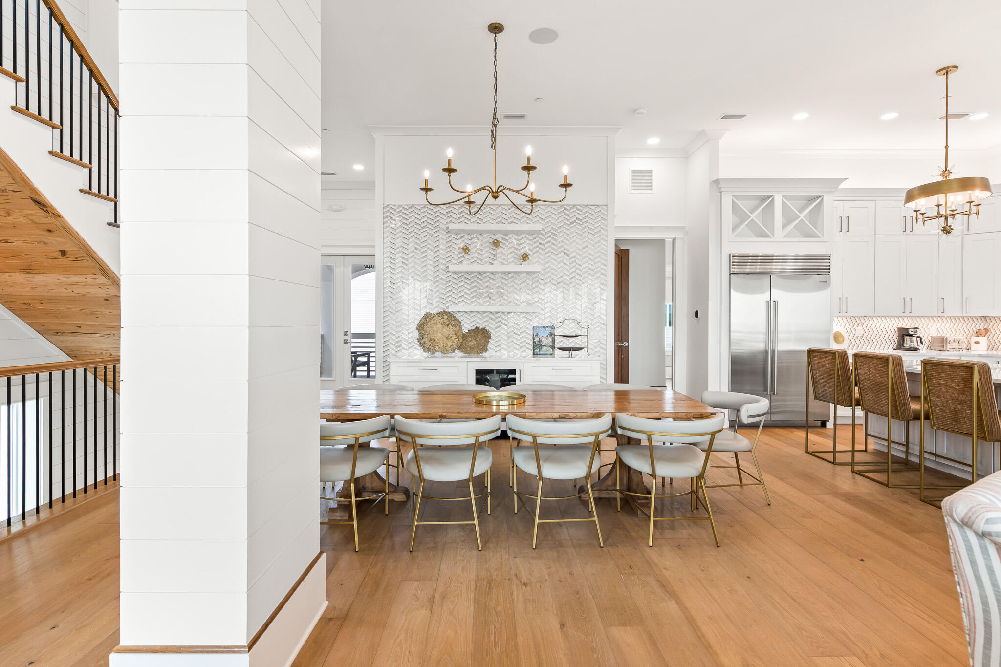 PALM COURT - Residential