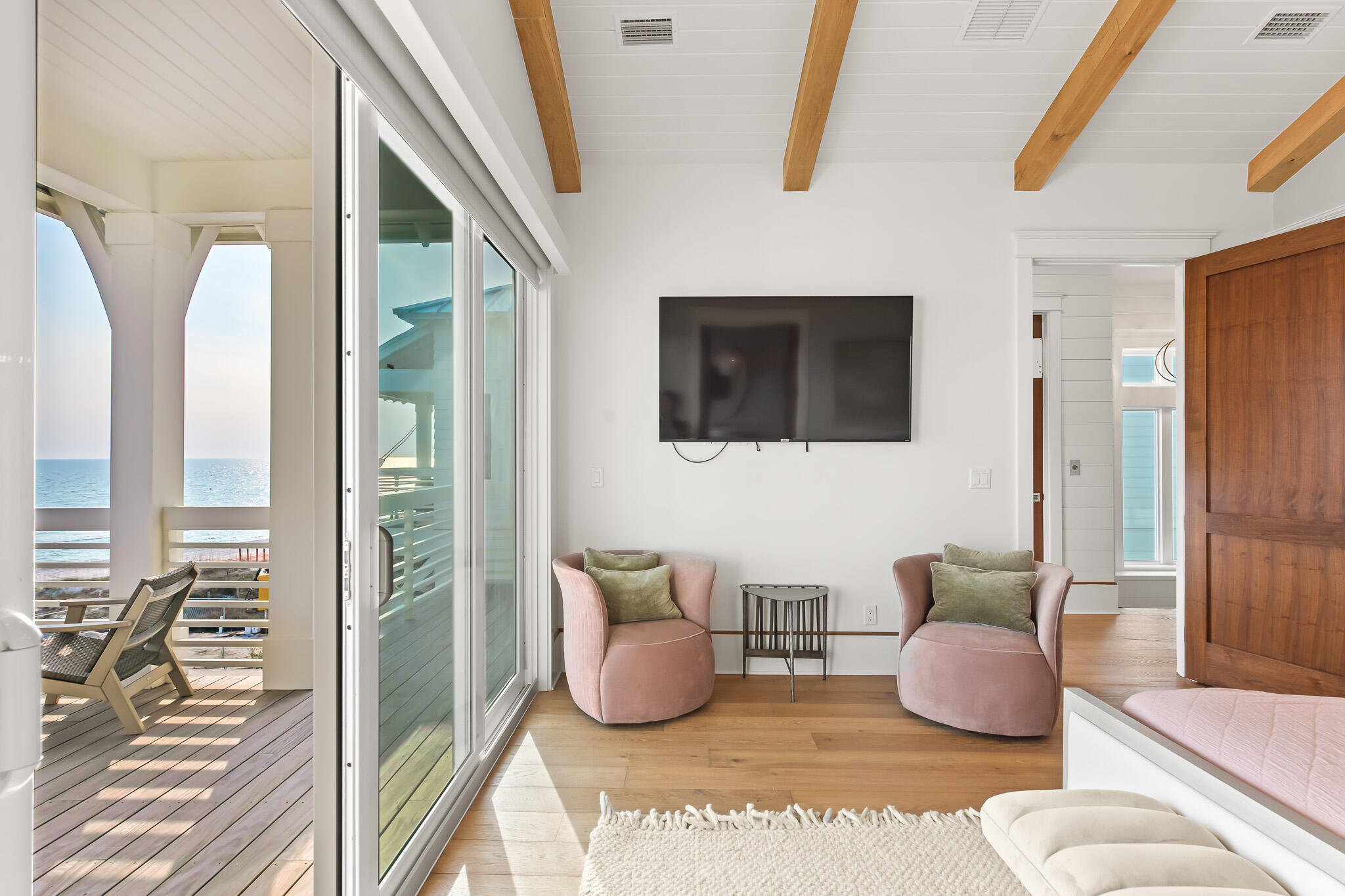 PALM COURT - Residential