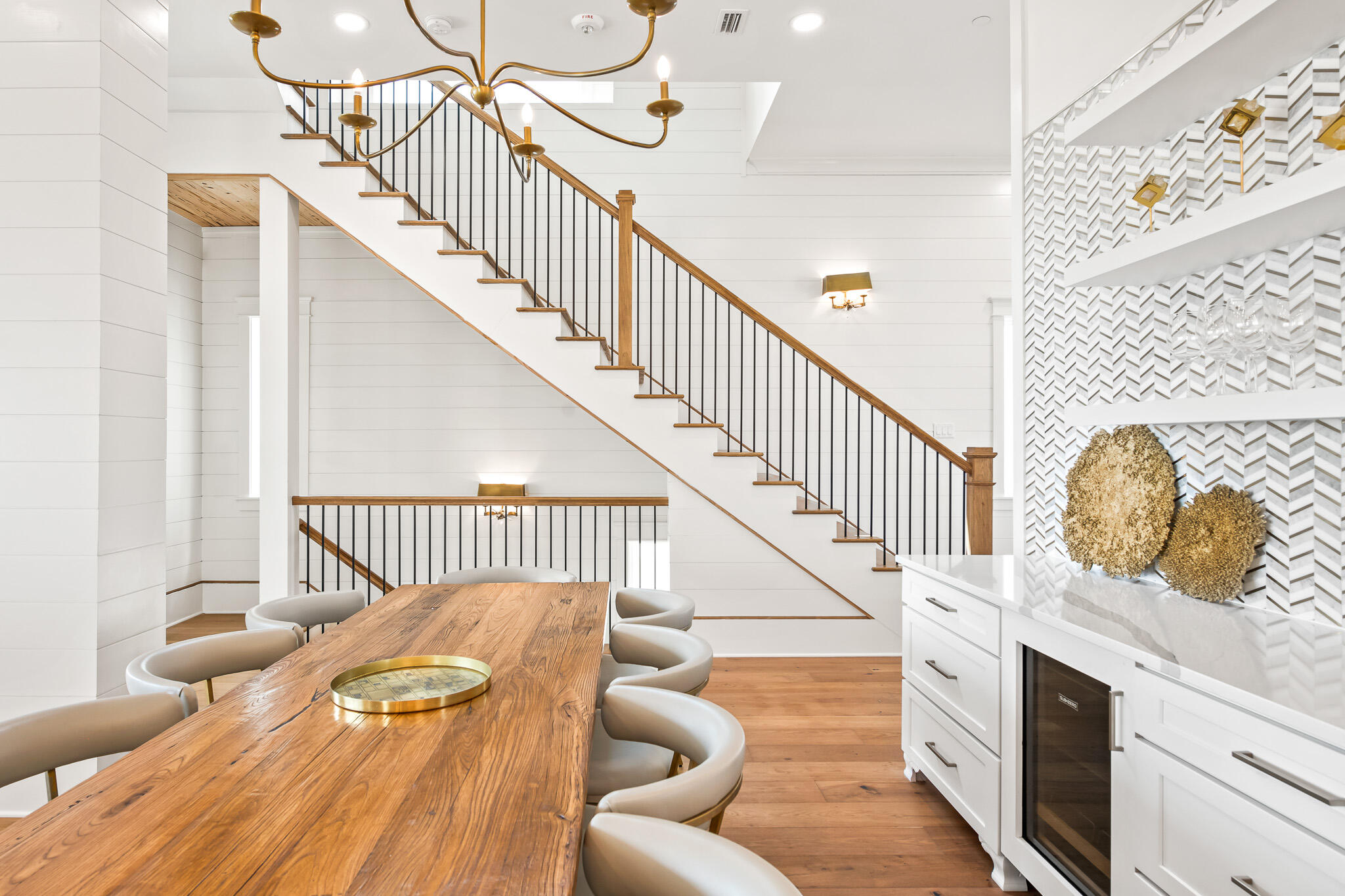 PALM COURT - Residential