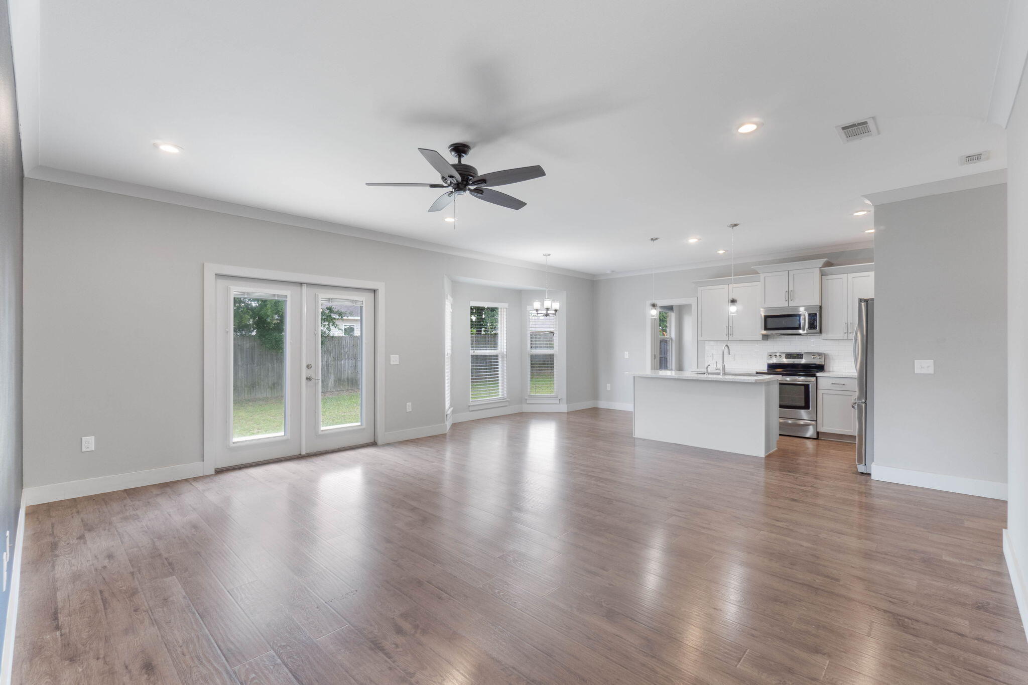 THE PINES - Residential