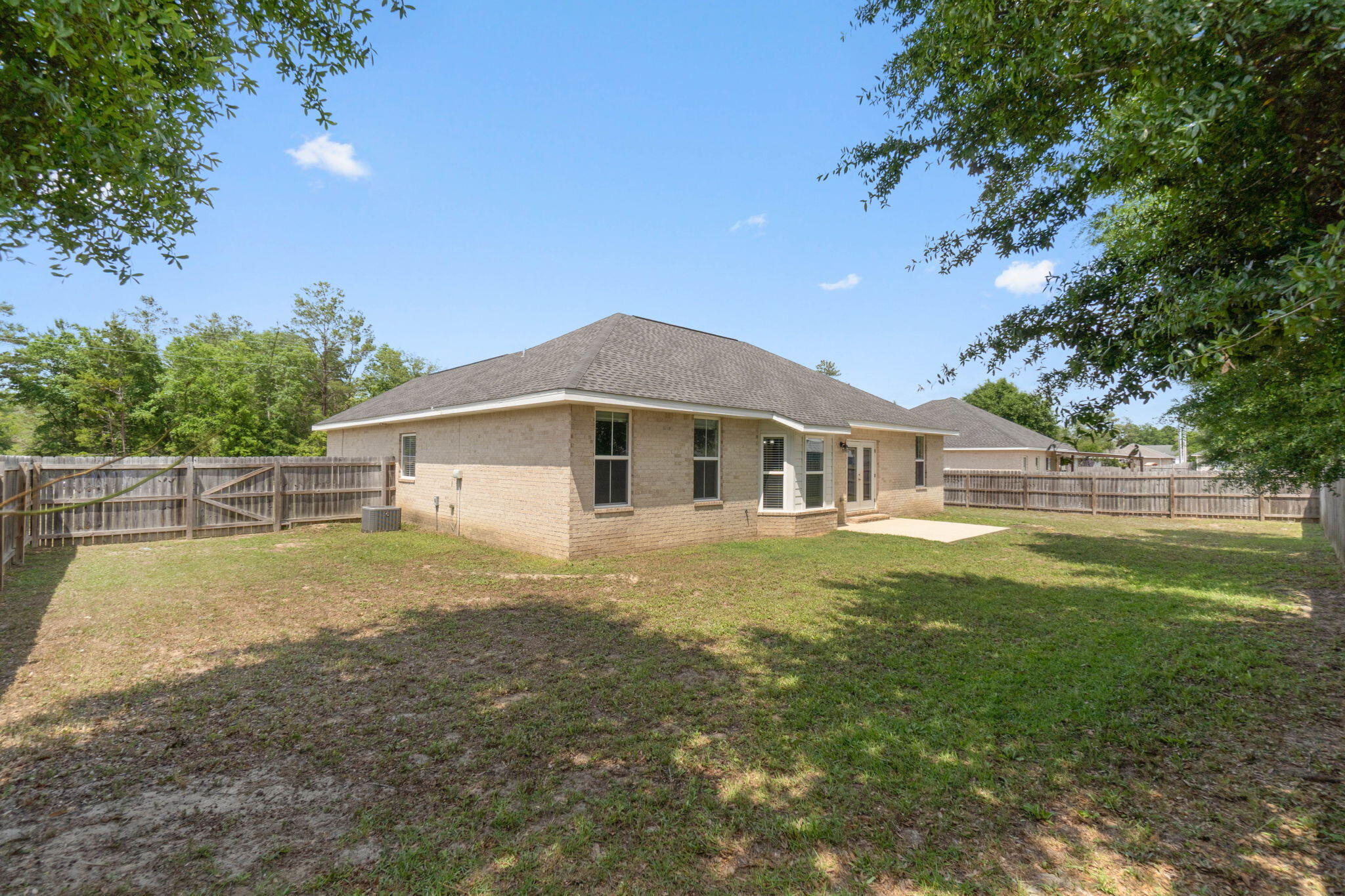 THE PINES - Residential